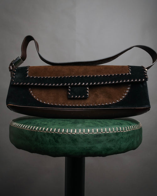 –SPECIAL– “Salvatore Ferragamo”
90’s-00’s Whipstitched suede baguette shoulder bag