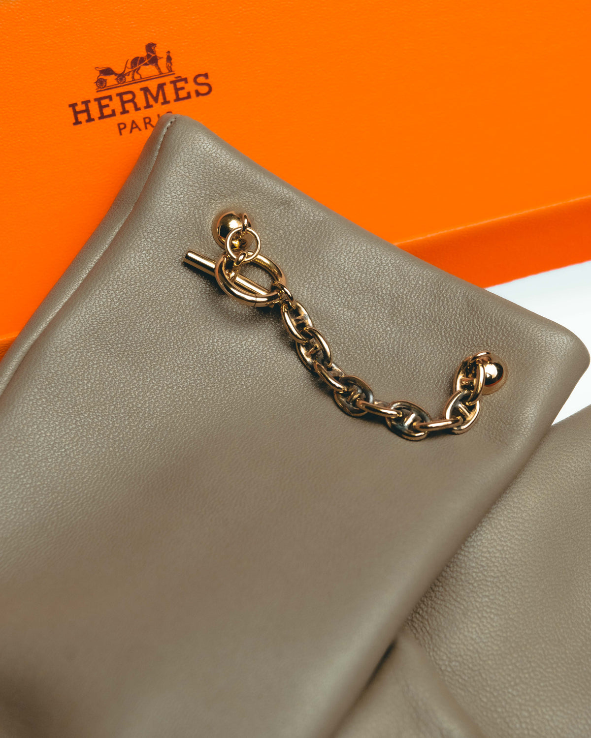 -SPECIAL- "Hermès" 20's Luxurious chain detailed lambskin leather gloves