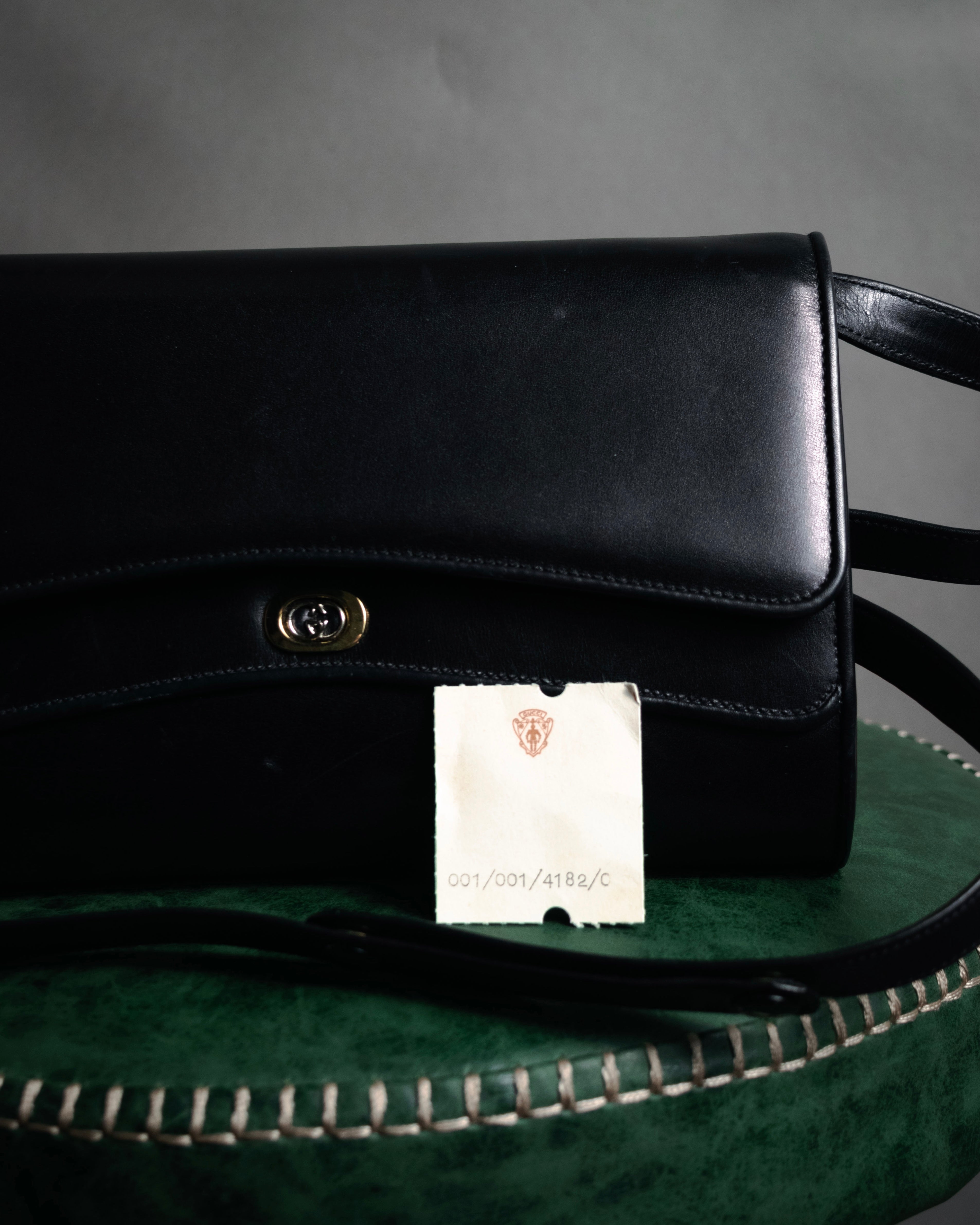 "GUCCI" 70’s-80’s Crest logo leather shoulder bag
