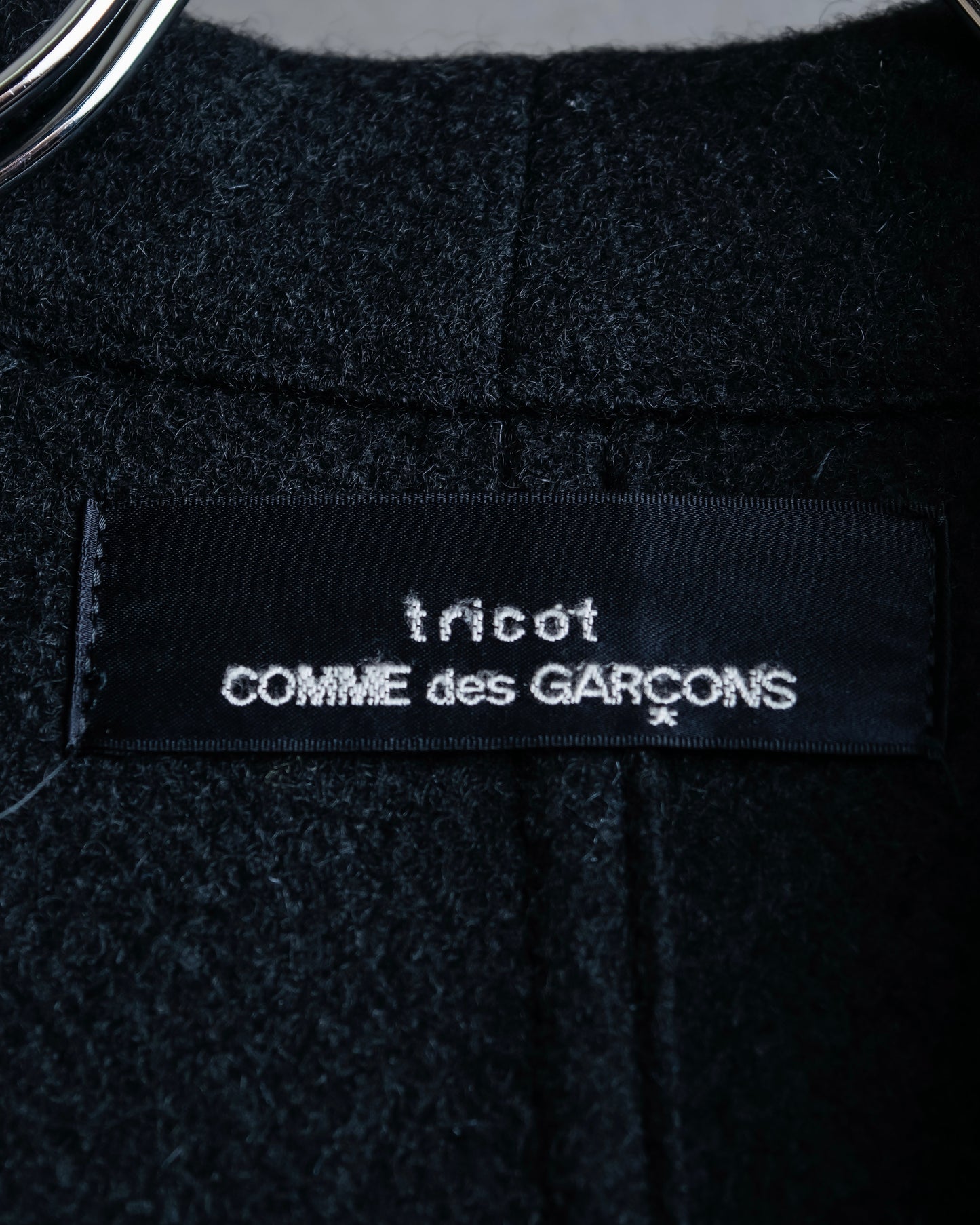 "tricot COMME des GARCONS" 
Shawl collar piping design long coat