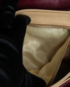 "GUCCI" Aristocratic crest charm suede shoulder bag