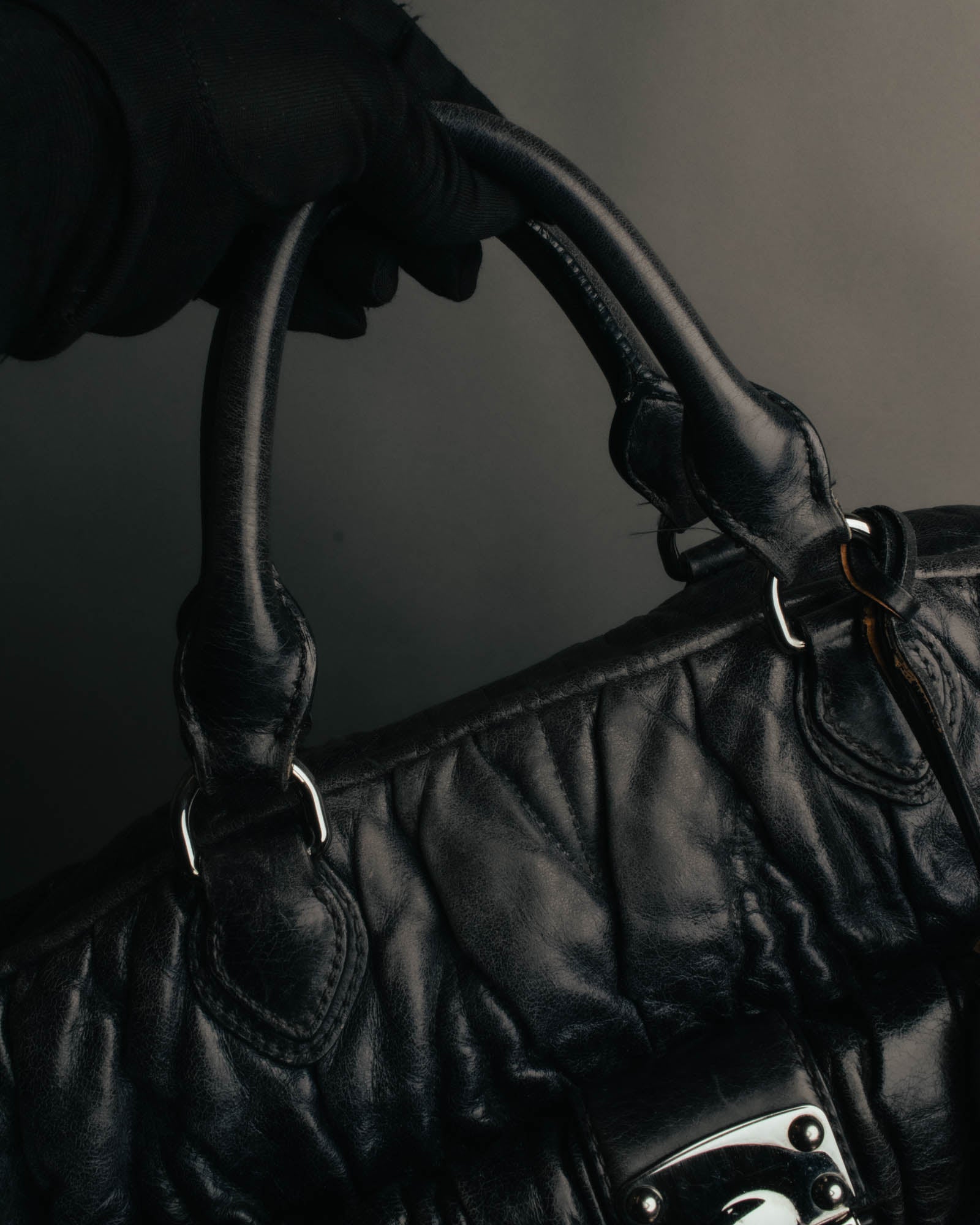-SPECIAL- "MIU MIU" 00's-10's Glossy gathered leather handbag