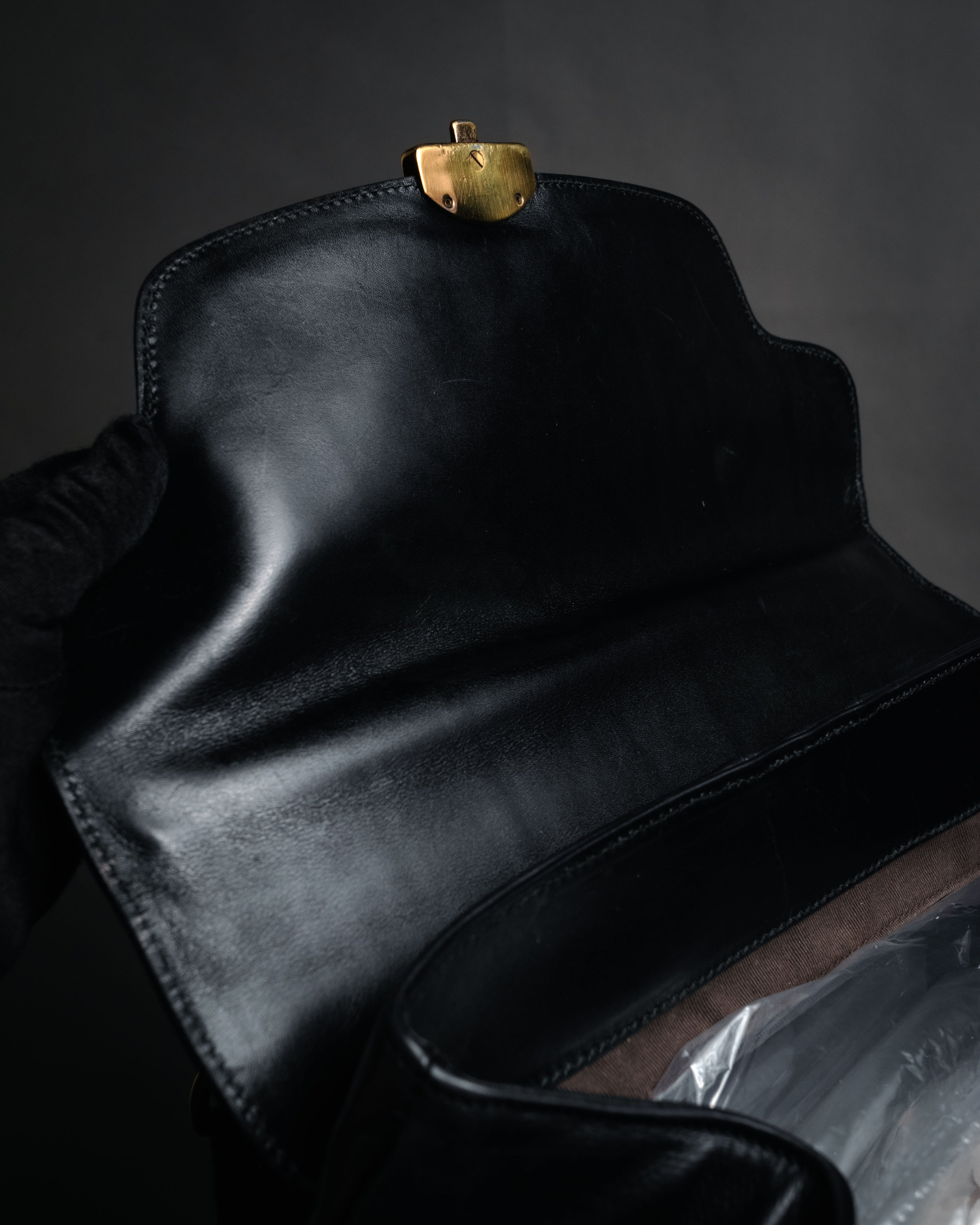 –SPECIAL– “DOLCE & GABBANA” 00’s-10’s Miss orient padlock leather satchel