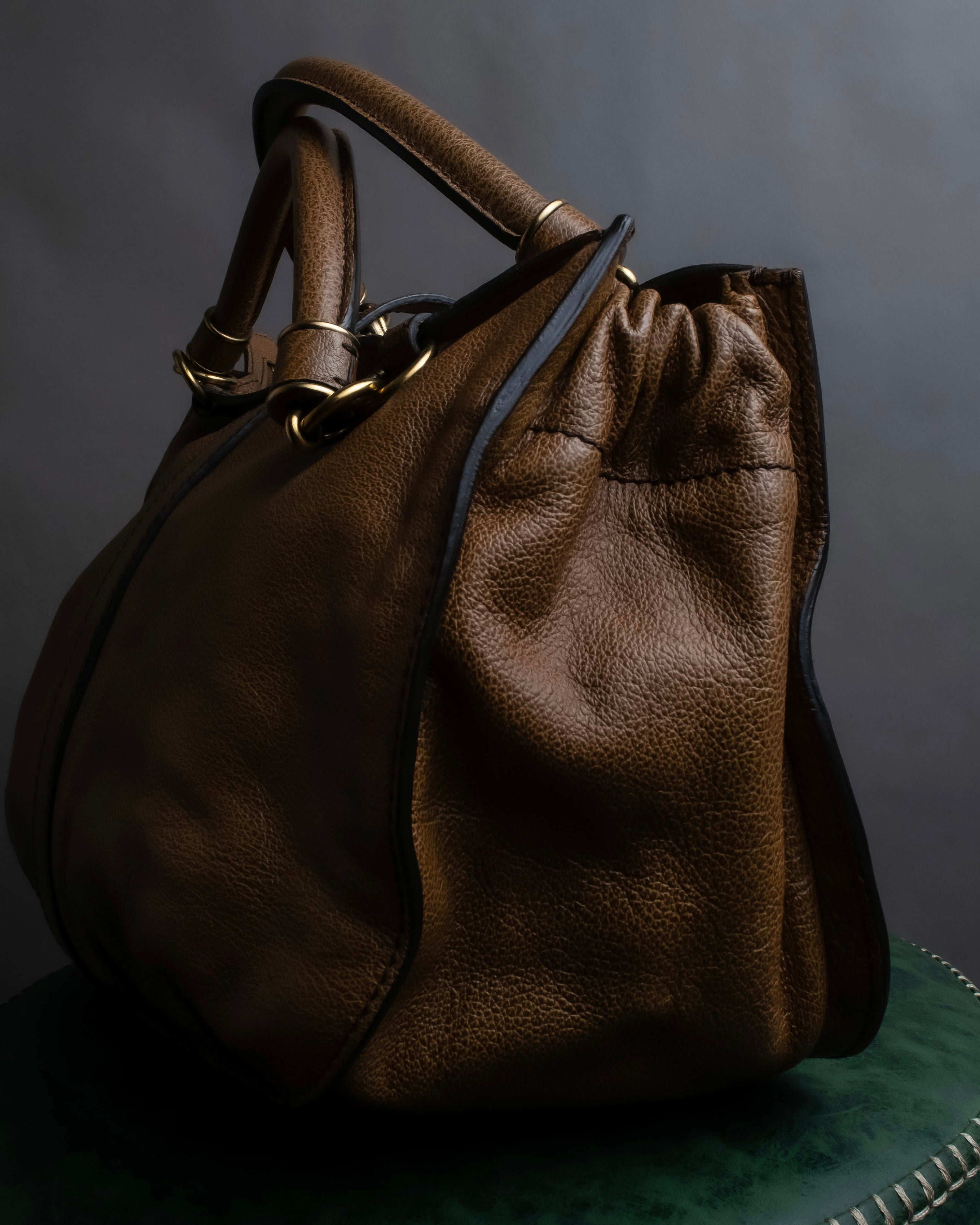 "BURBERRY" Chain design grained full grain leather shoulder bag