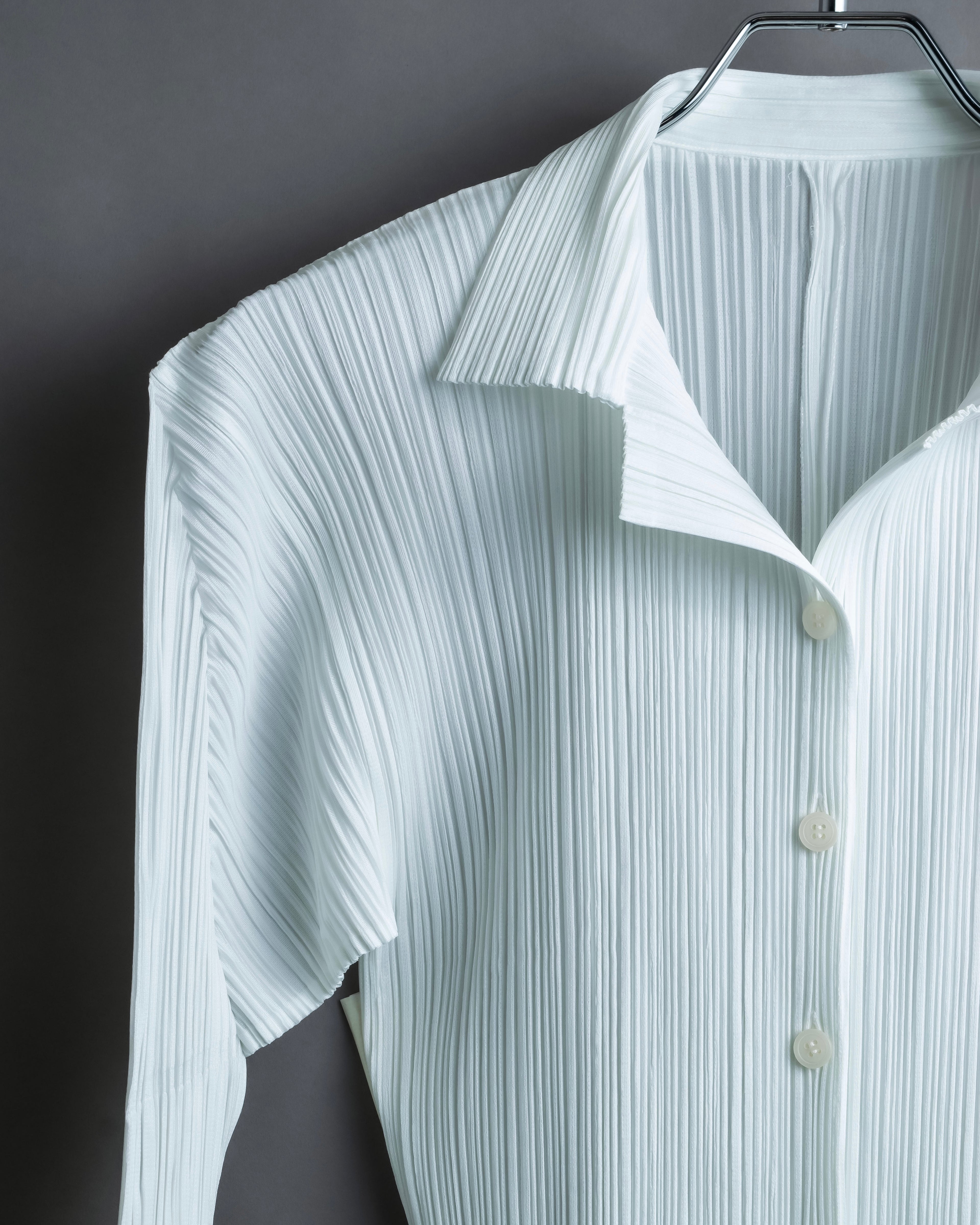 "PLEATS PLEASE ISSEY MIYAKE" Three-dimensional pleated long shirt