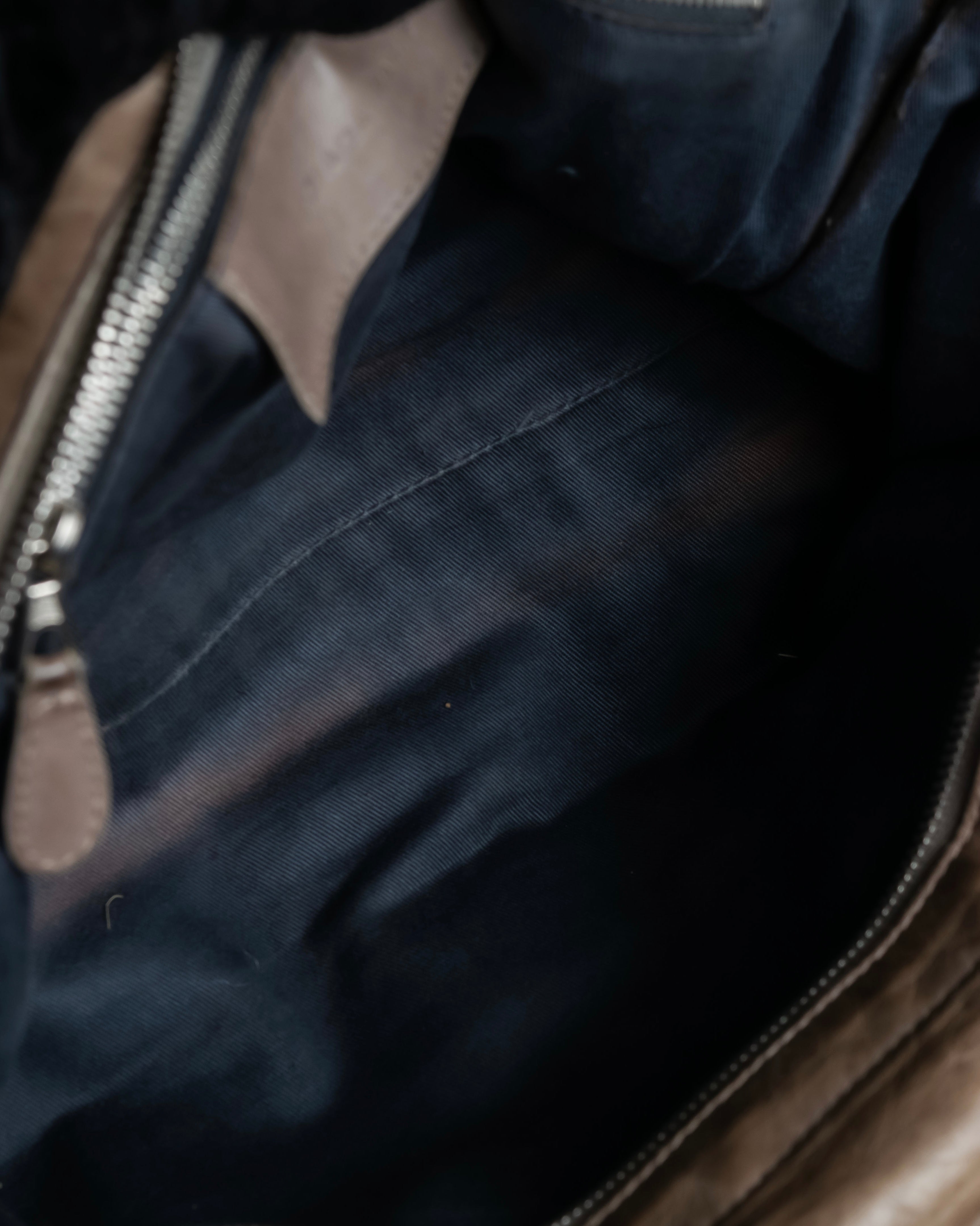 "BALENCIAGA" Three-way chain leather shoulder bag