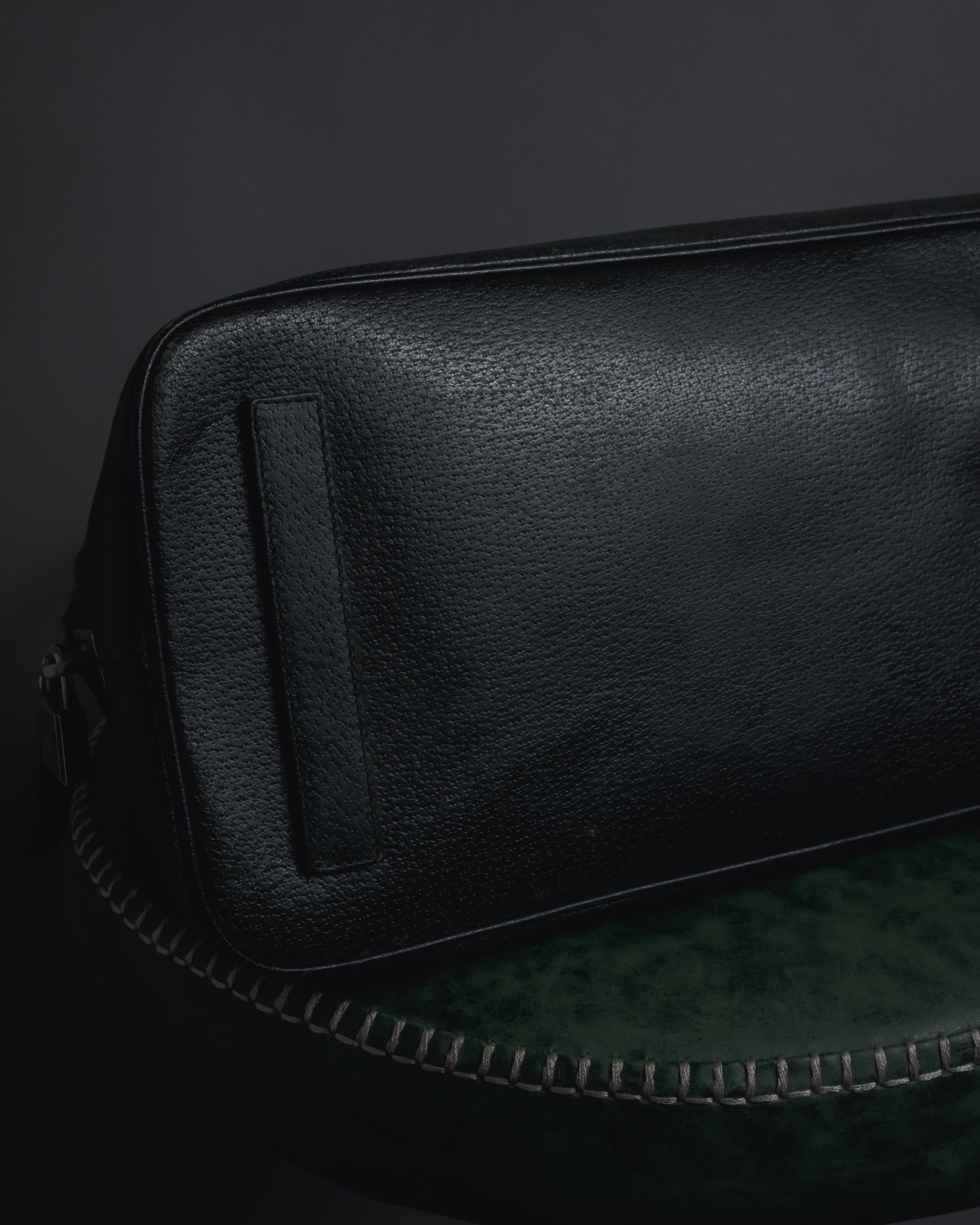 "PRADA" 90’s-00’s Vitello daino leather doctor bag