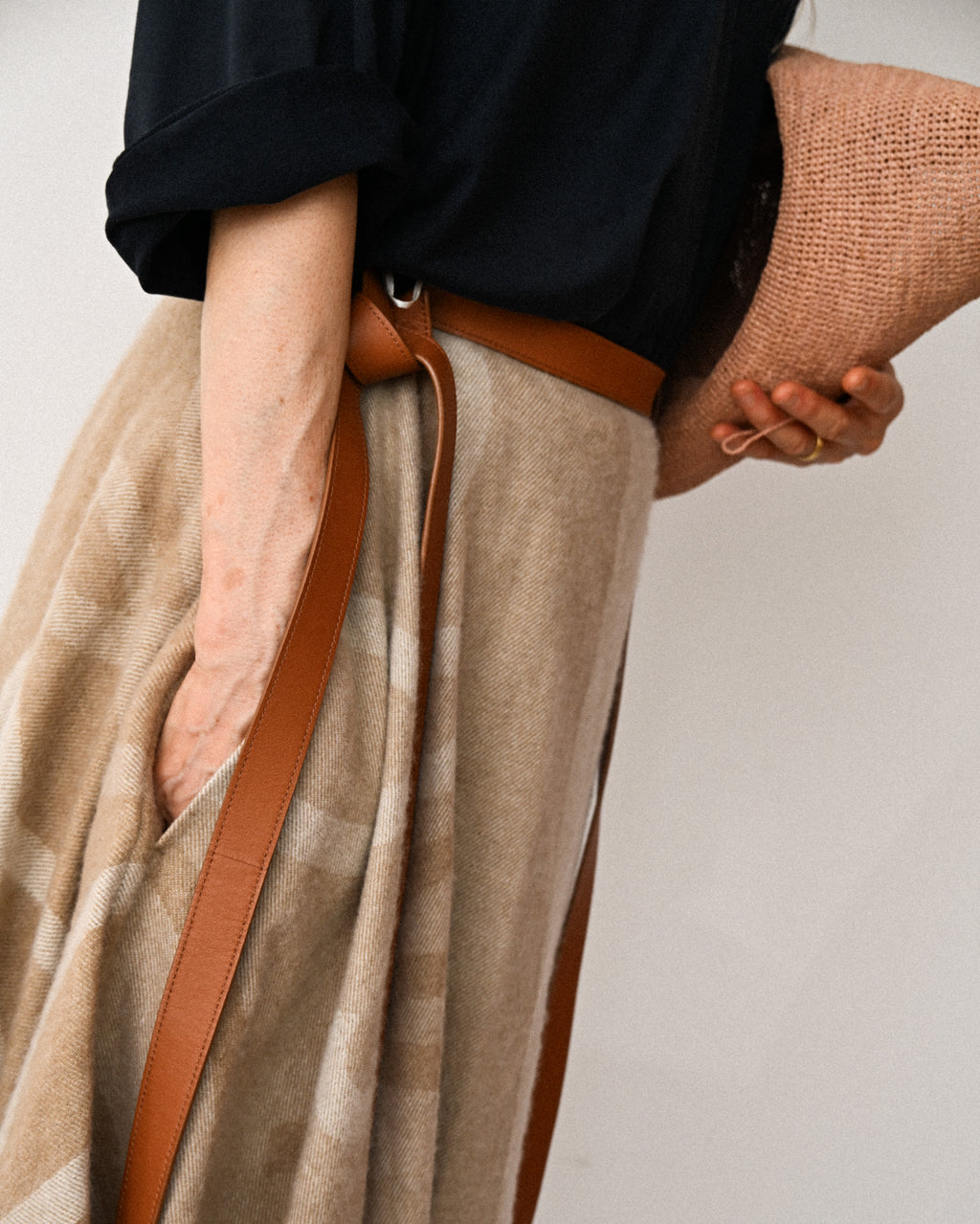 LOEWE by Jonathan Anderson/ Fringe Designed Beige Anagram Blanket Skirt
