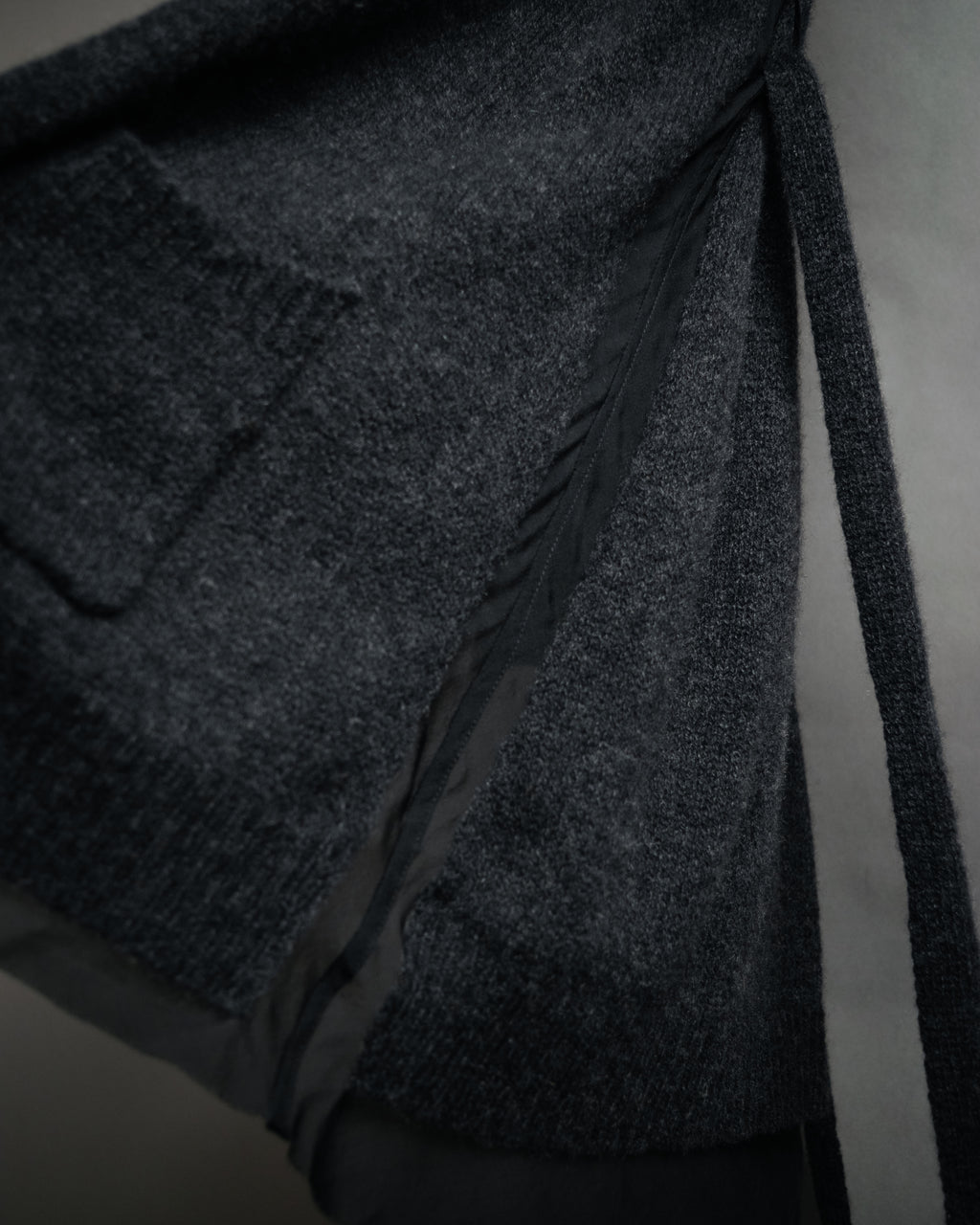 “DRIES VAN NOTEN” 90’s–Early 00’s Cashmere and silk layered belted cardigan