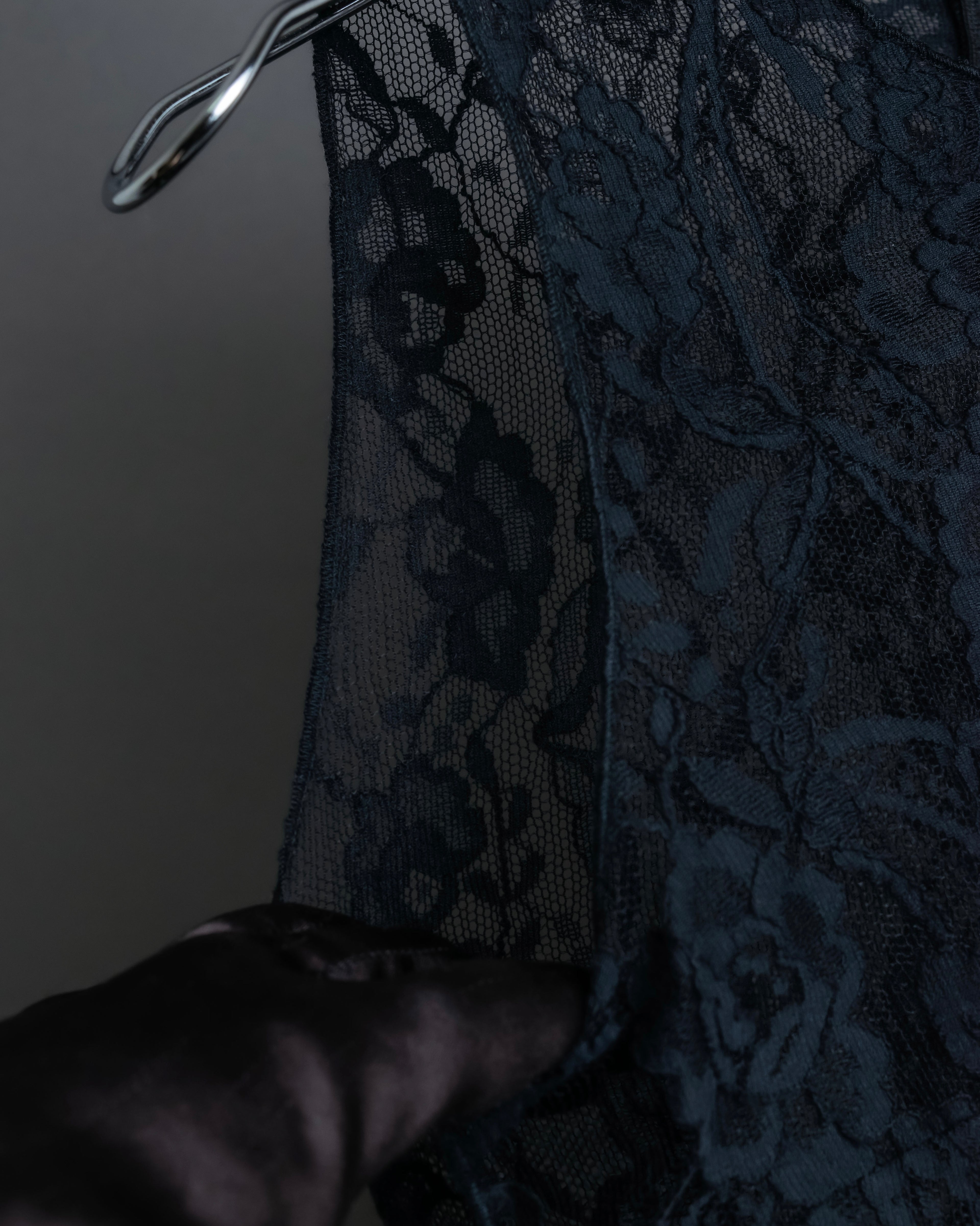 "D&amp;G" Botanical pattern lace shift dress