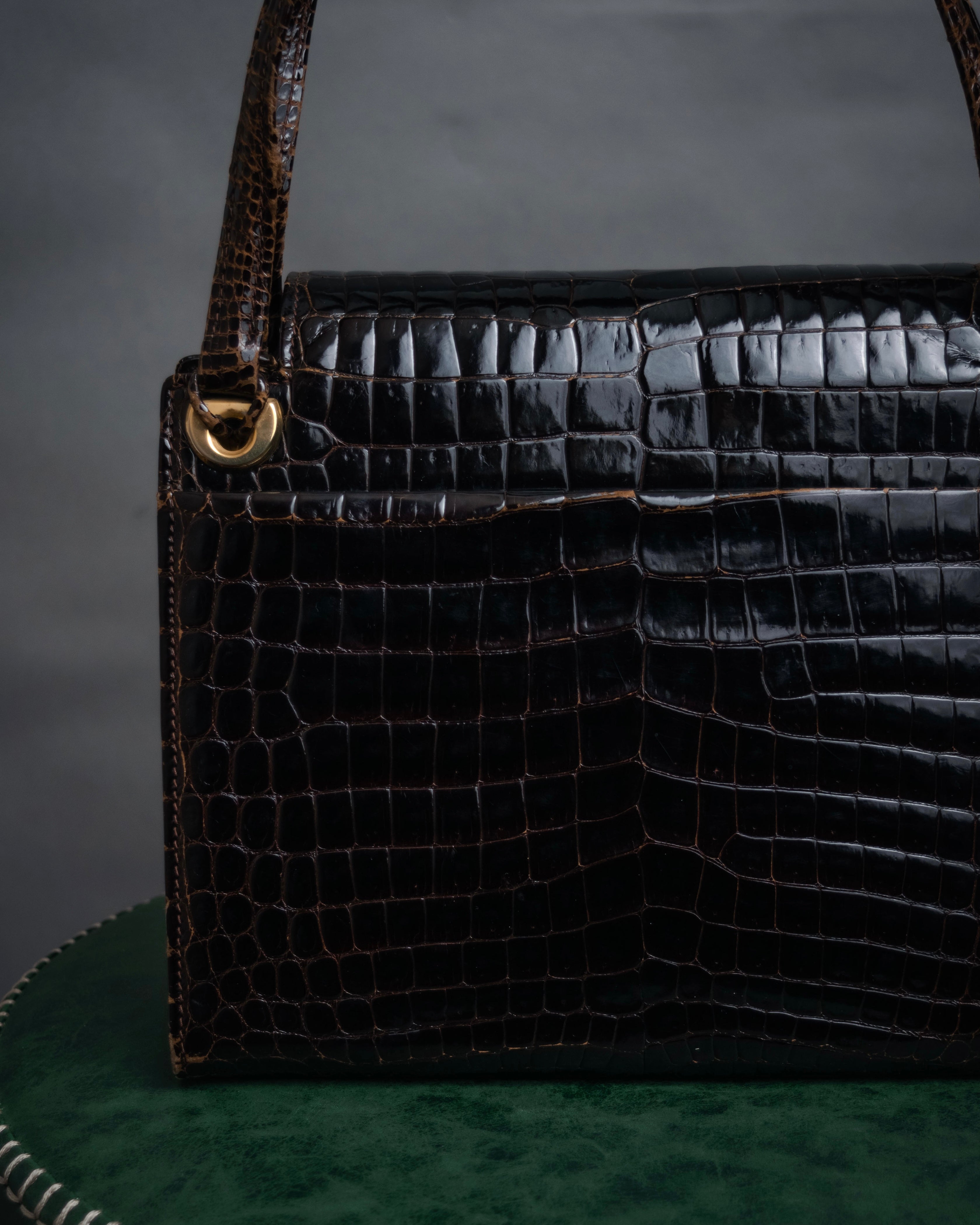 –SPECIAL– “GUCCI” 50’s-60’s Crocodile leather top handle bag