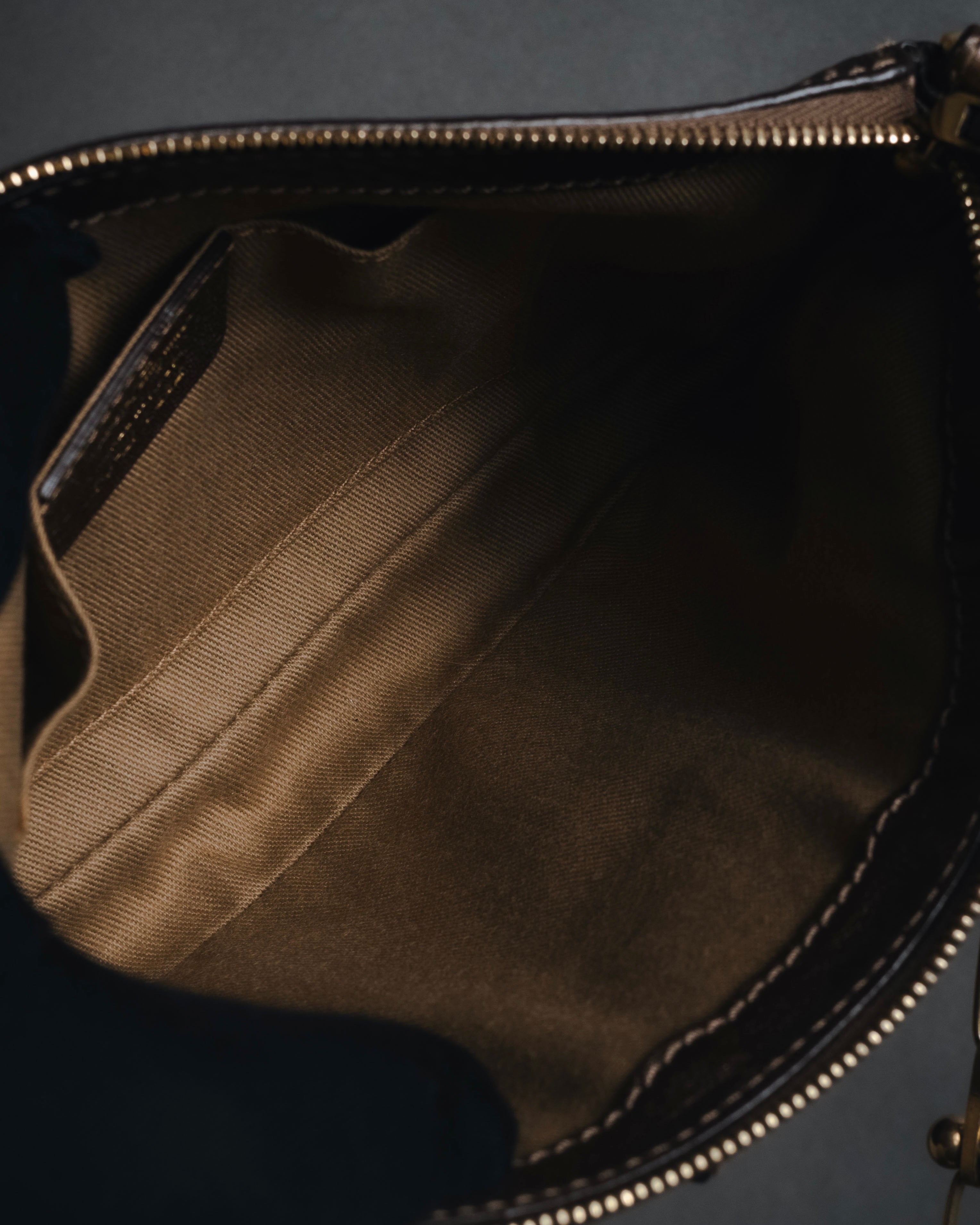 "Salvatore Ferragamo" 2000’s gathered metallic leather ball-link shoulder bag