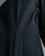 "Vivienne Westwood RED LABEL"
 Front button cutting design shirt