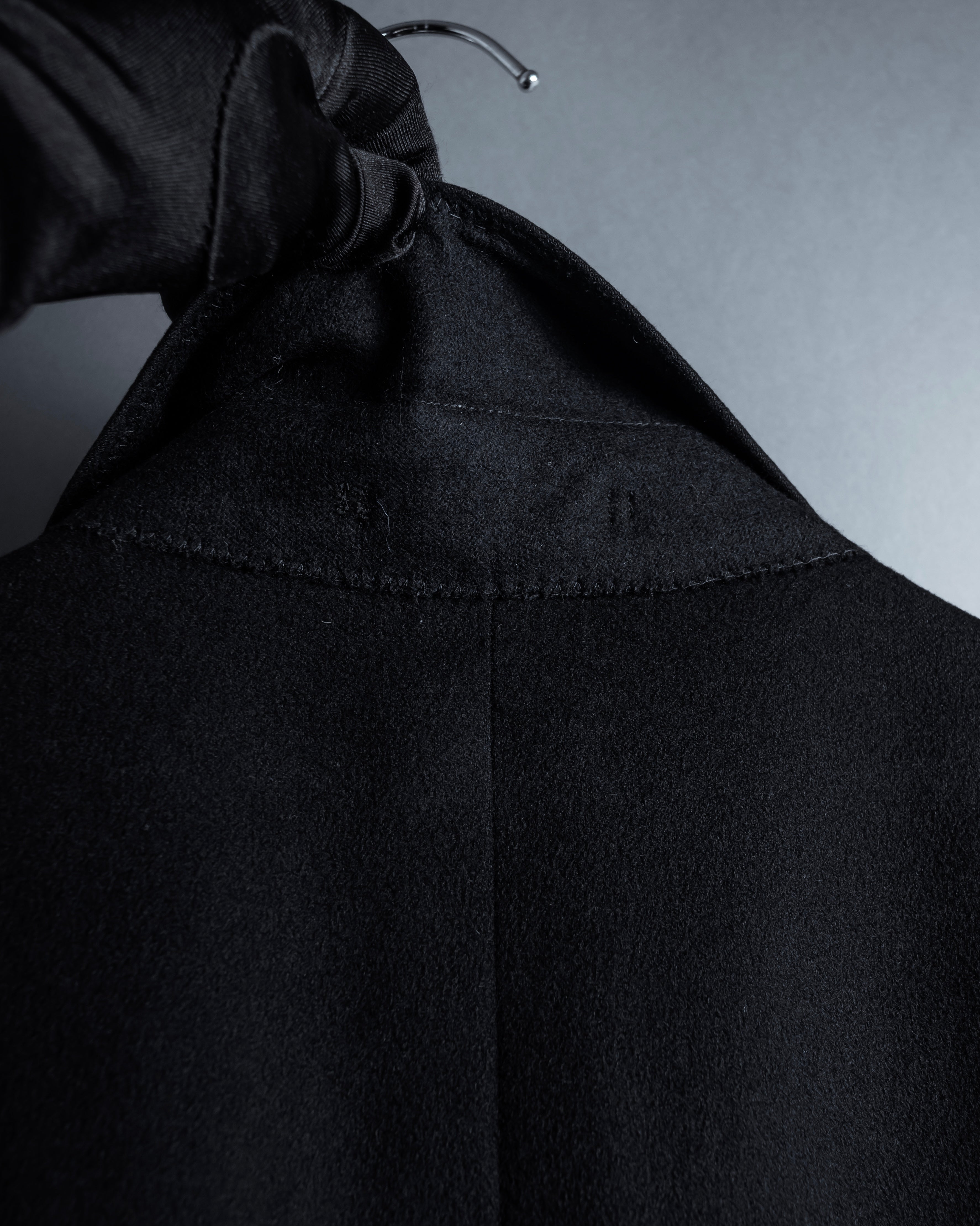 "Ermenegildo Zegna" Drapey finish 100% cashmere cloth chester coat