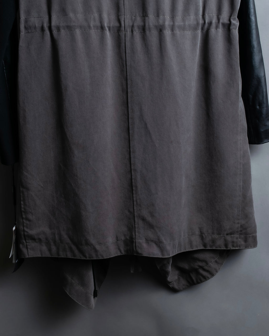 “DOUBLE STANDARD CLOTHING” Designed sleeve hooded middle coat