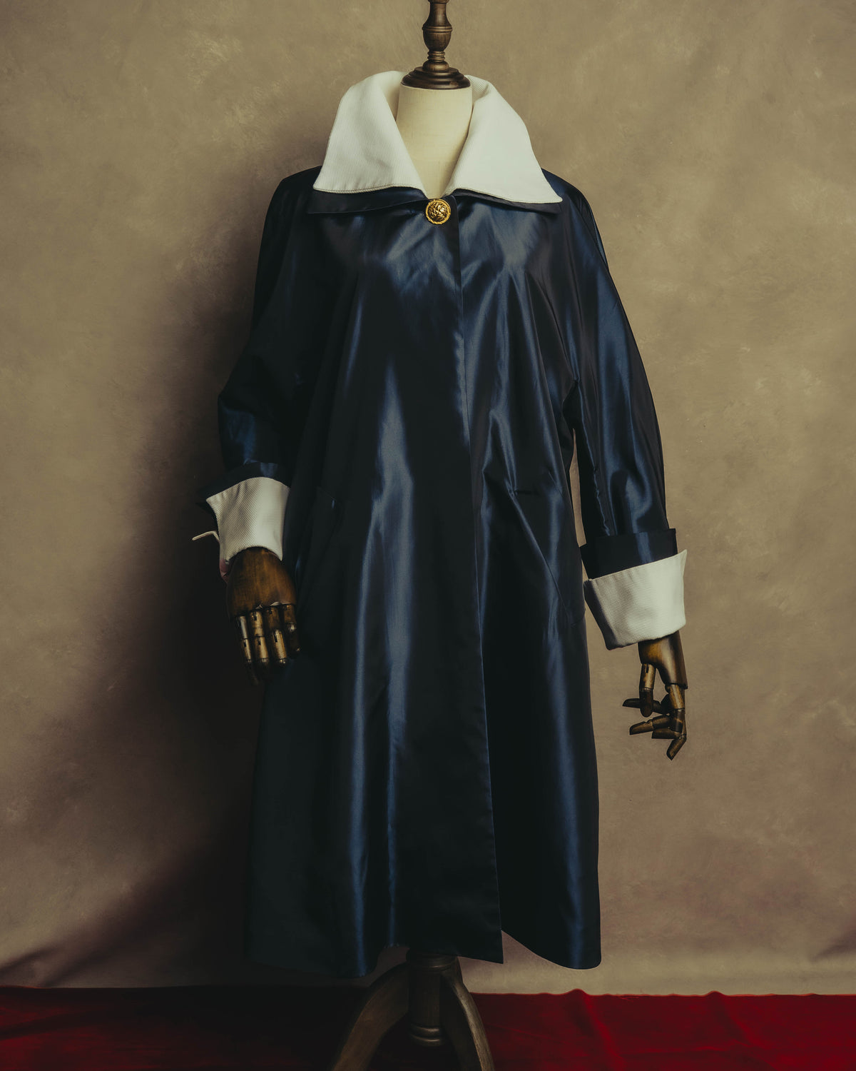 "CELINE" 70's-80's Dramatic contrast collar long coat