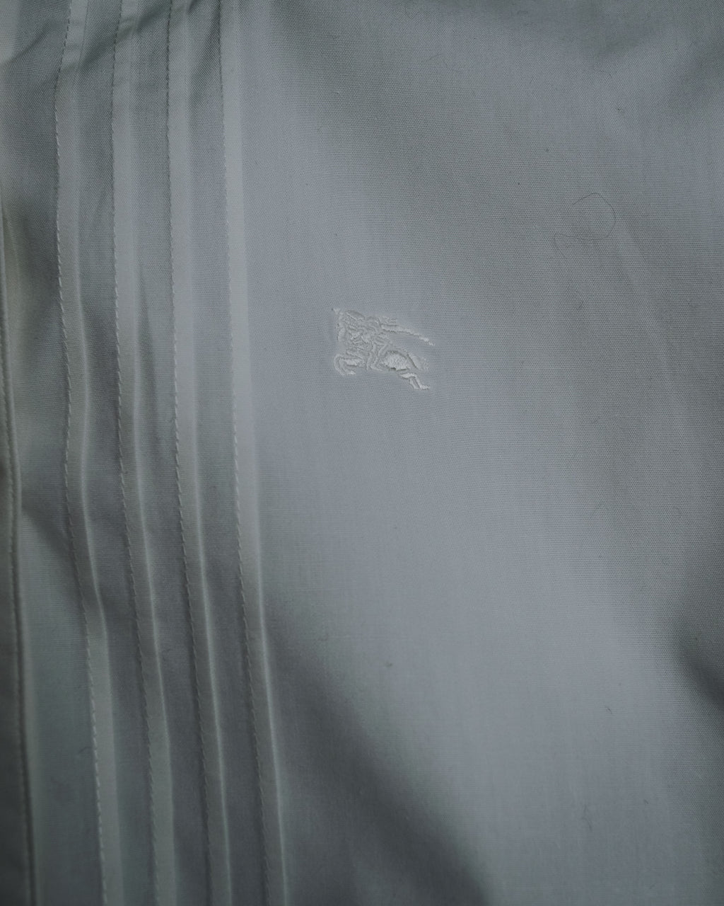 "BURBERRY LONDON" 2010-2014 pintuck tuxedo-front dress shirt