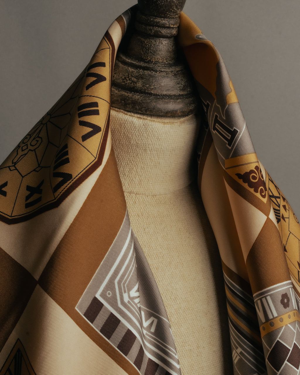 “Cartier“ 80’s-90’s Timepiece motif silk scarf