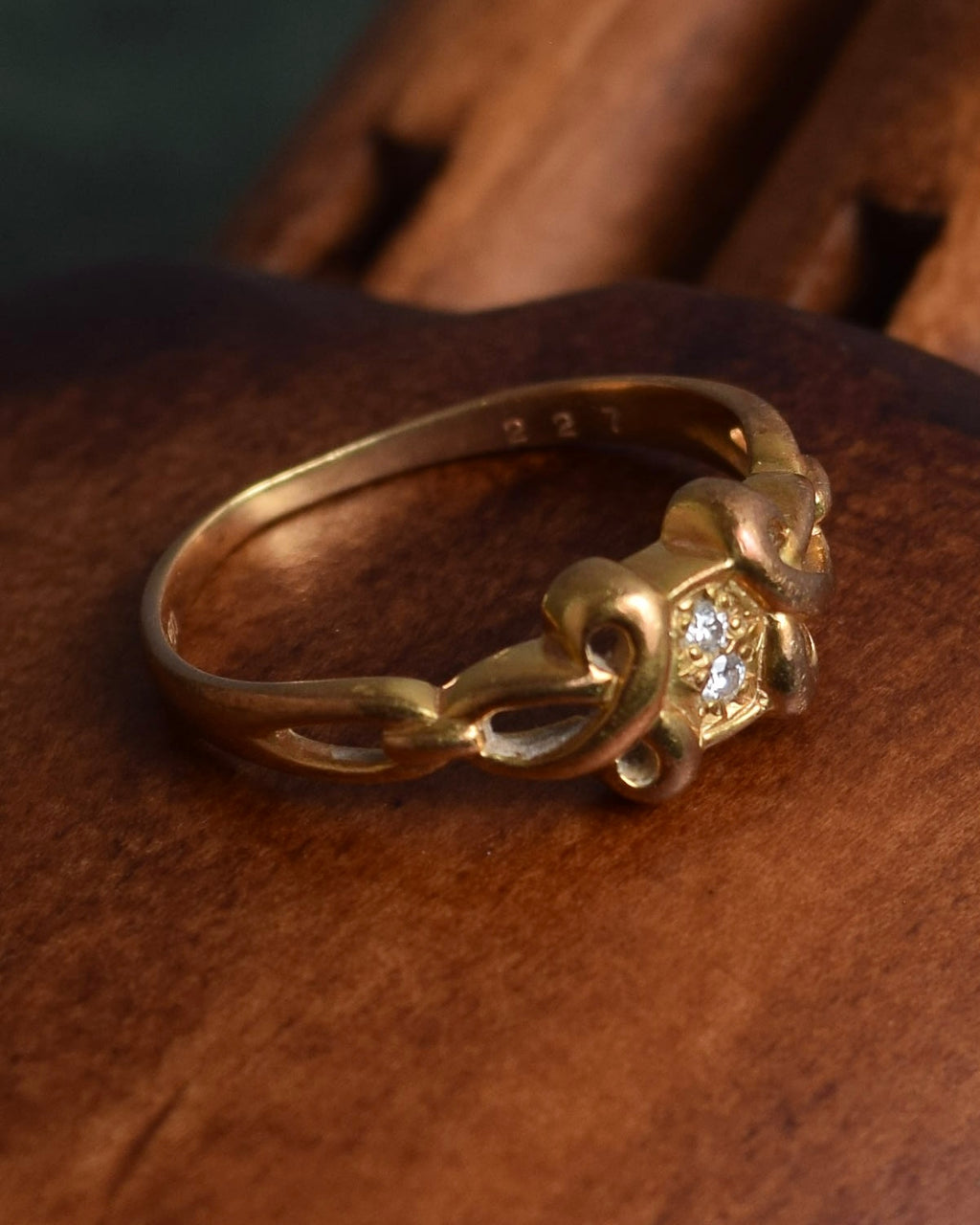 "Christian Dior" Diamond top design gold ring