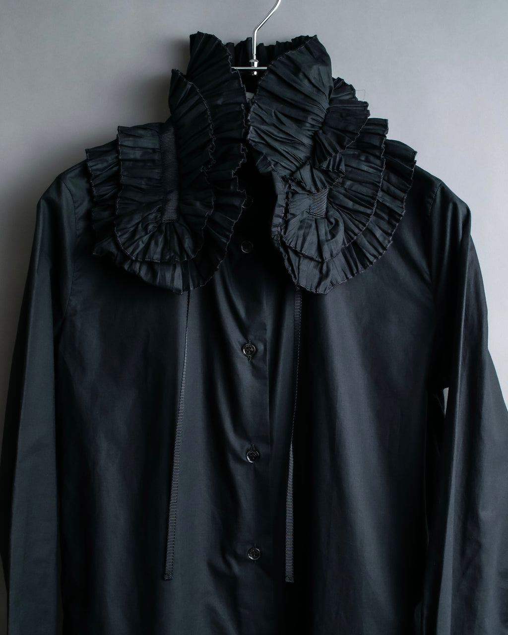 "VIKTOR&ROLF" Special oversized frill dress shirt