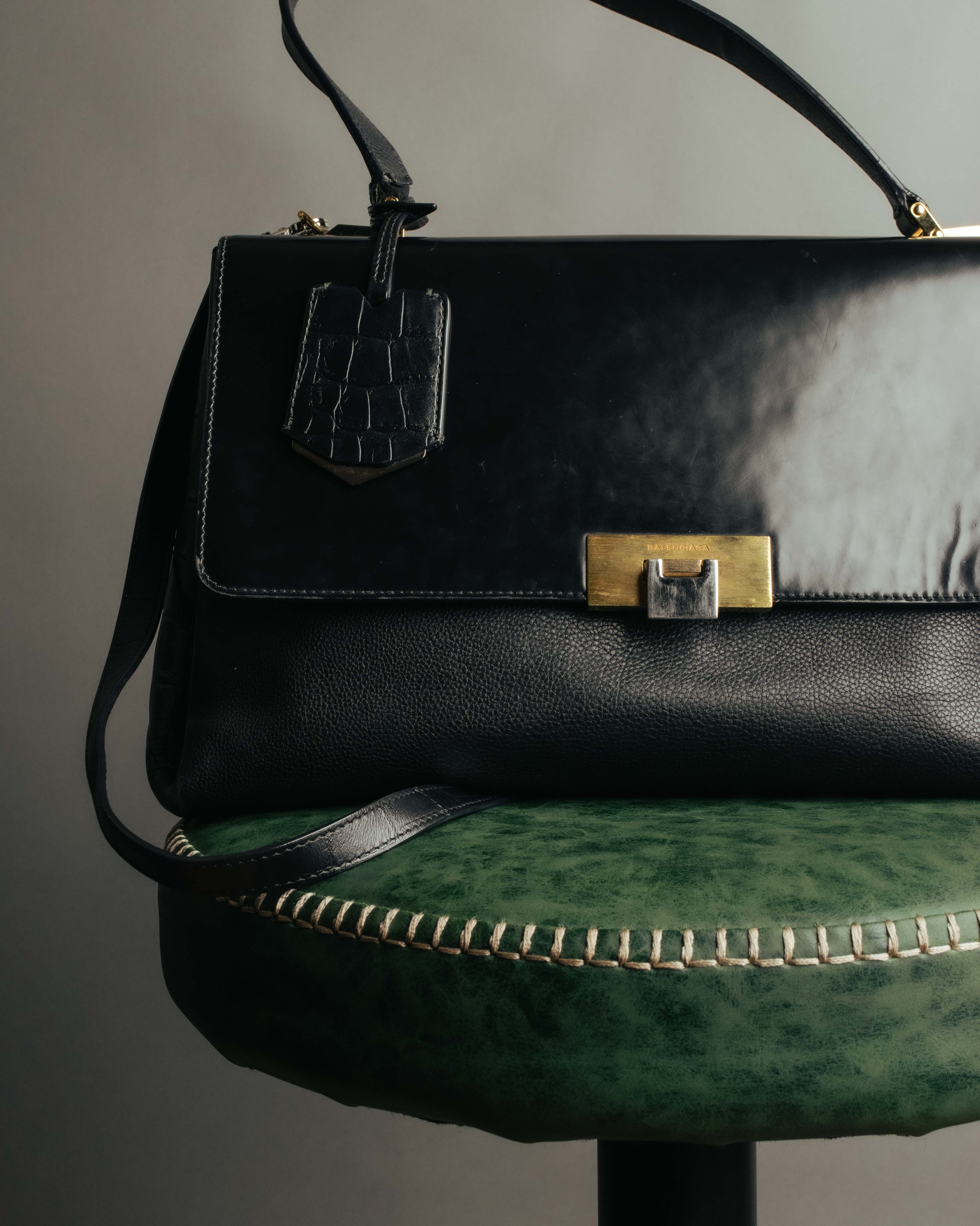 -SPECIAL- “BALENCIAGA” 2013-17 Le dix mixed leather shoulder bag