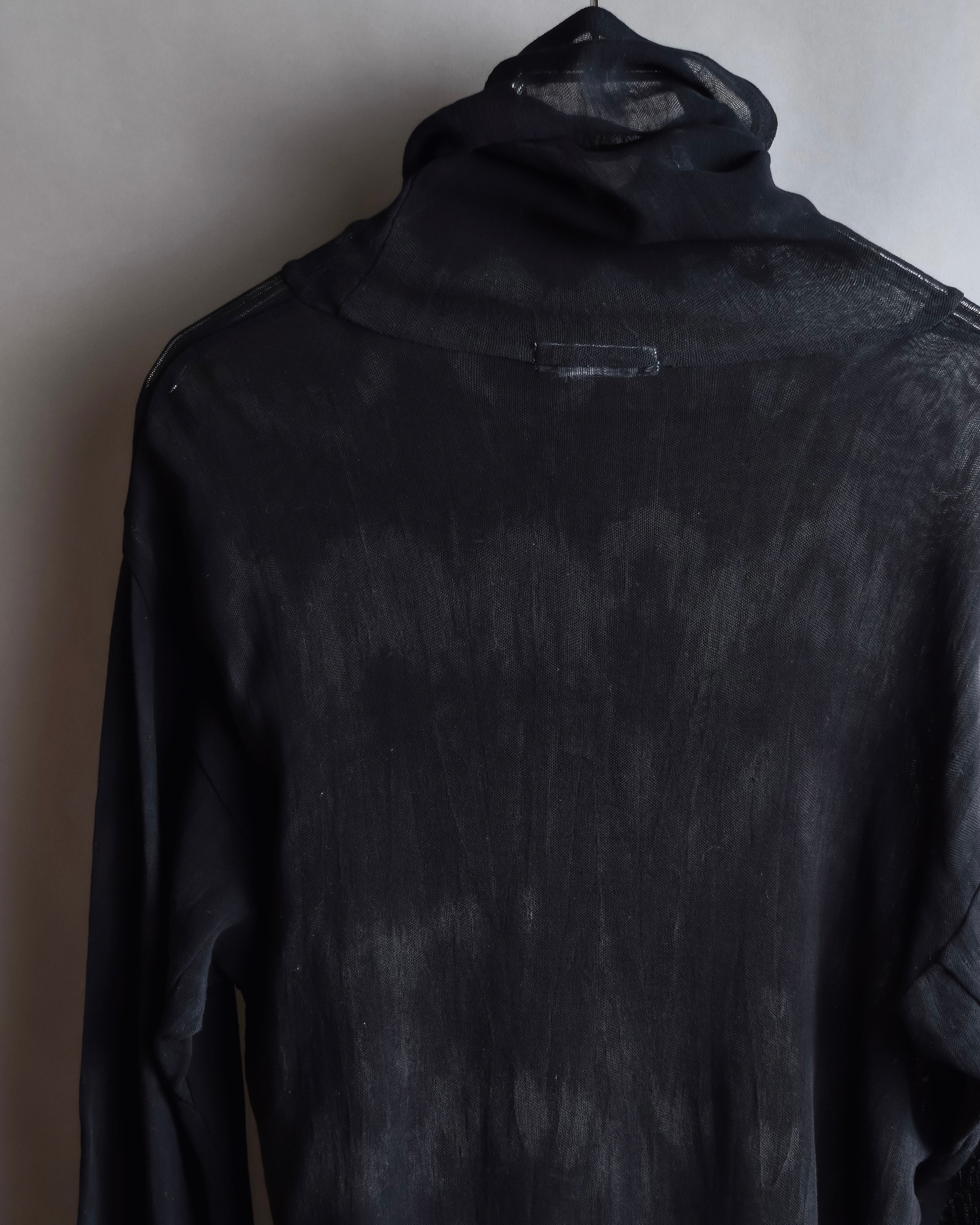 "ISSEY MIYAKE" Layered design high neck delicate knit