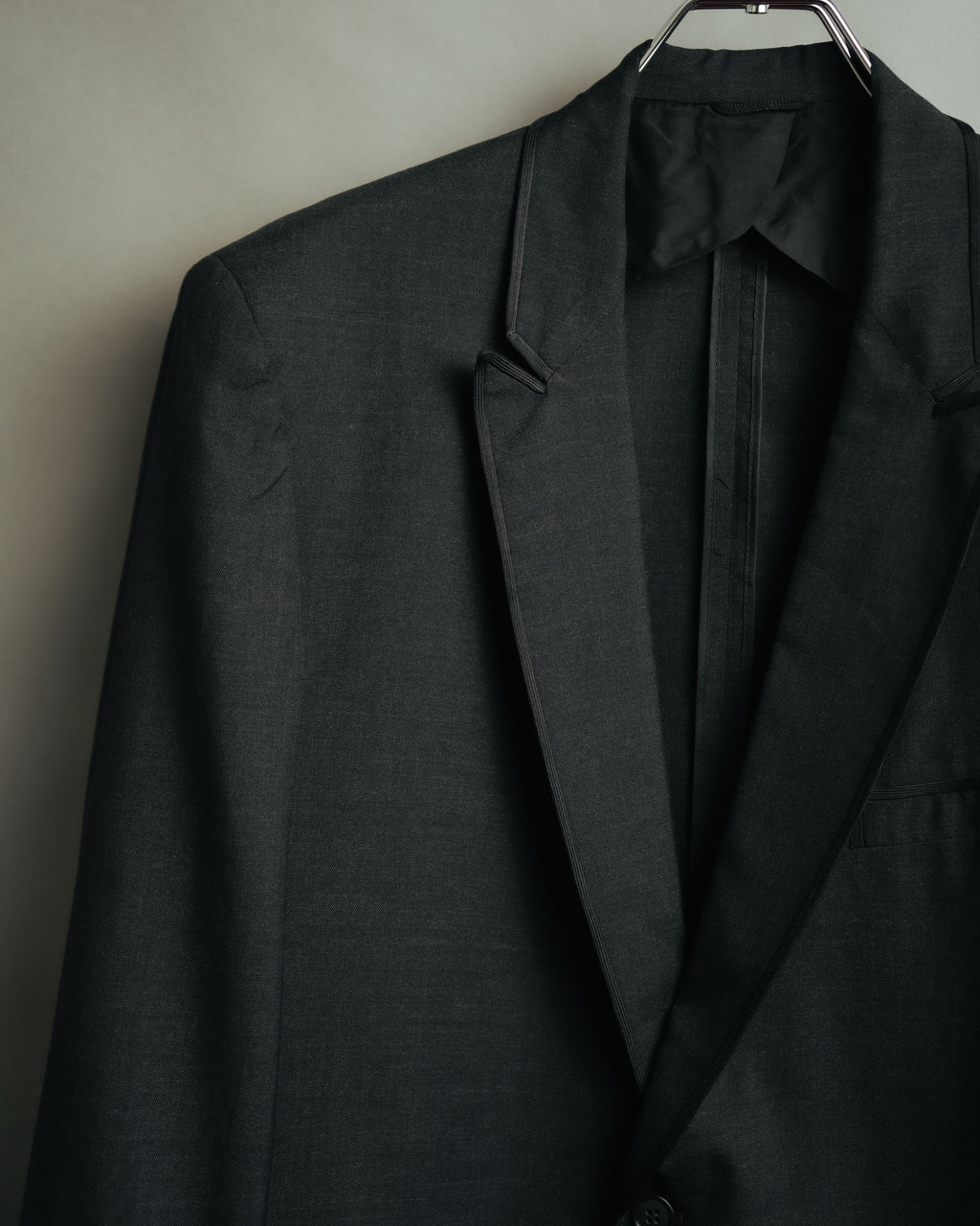 -MOOD Vintage Collections-
70’s-80’s Piping formal tailored jacket