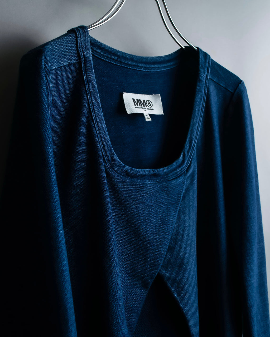 “MM6” front cut designed dennim long pull over