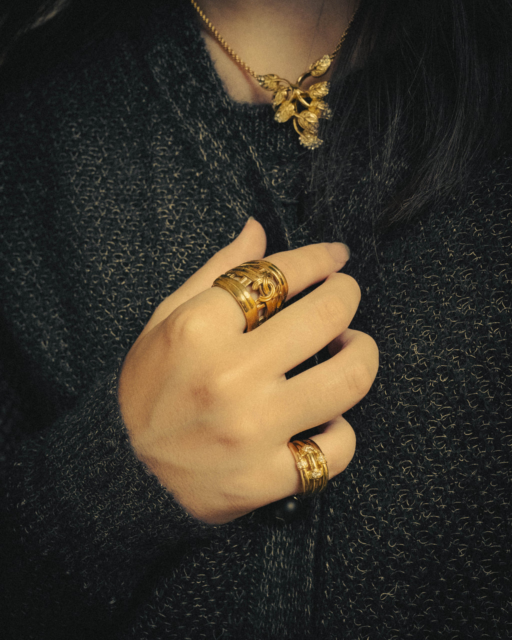 -SPECIAL- “CHANEL” 1996 Spring Collection Lattice CC wide band ring