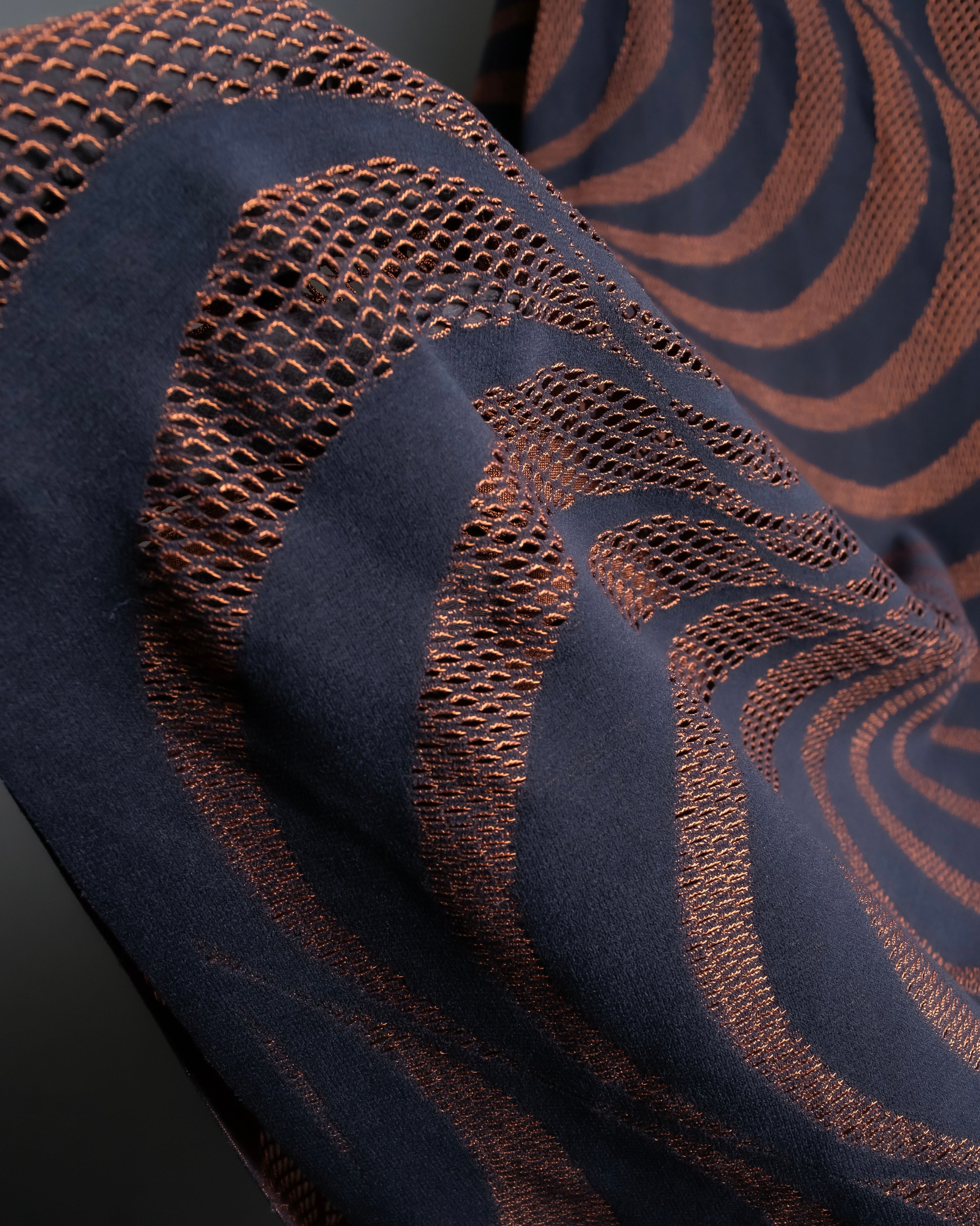 "PLEATS PLEASE ISSEY MIYAKE"
 Marble print dolman sleeve tops