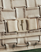 -SPECIAL- “Salvatore Ferragamo” 2020-2022 Woven vara chain shoulder bag