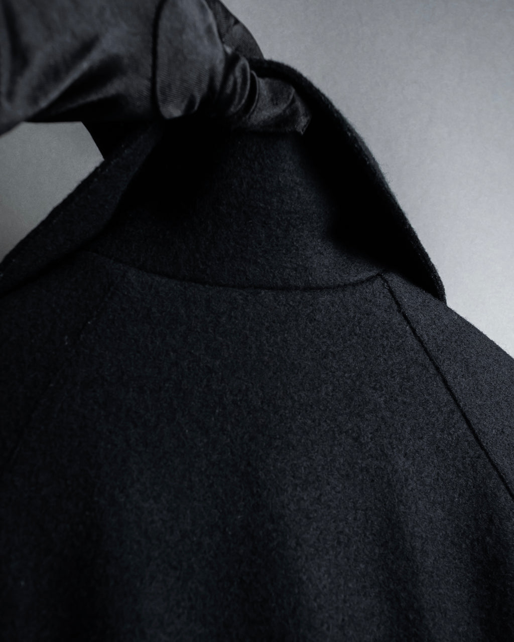 "Marc Jacobs" A soft flowing flared silhouette long coat