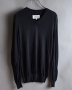 "MAISON MARGIELA" 15SS V-line panel design lightweight knit