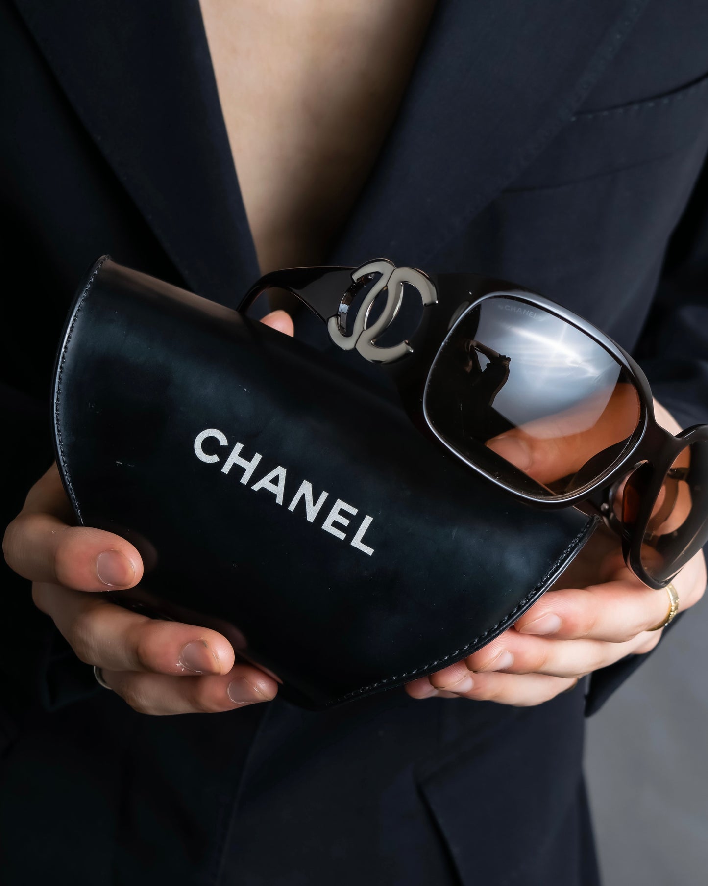 “CHANEL” Coco motif designed sunglasses