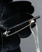 "CHANEL" Deep black camellia brooch