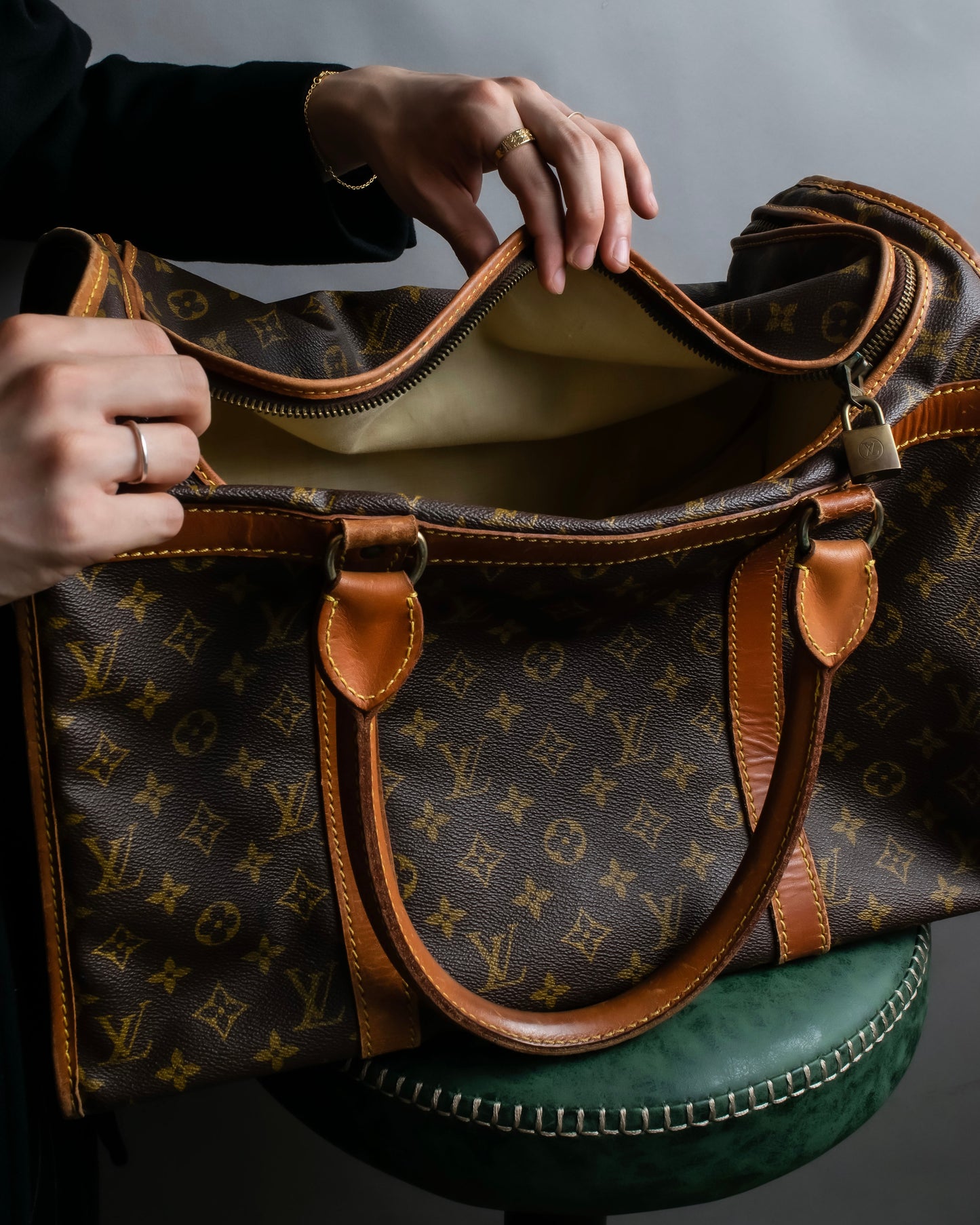 "LOUIS VUITTON" Monogram pattern pet carrier Boston bag