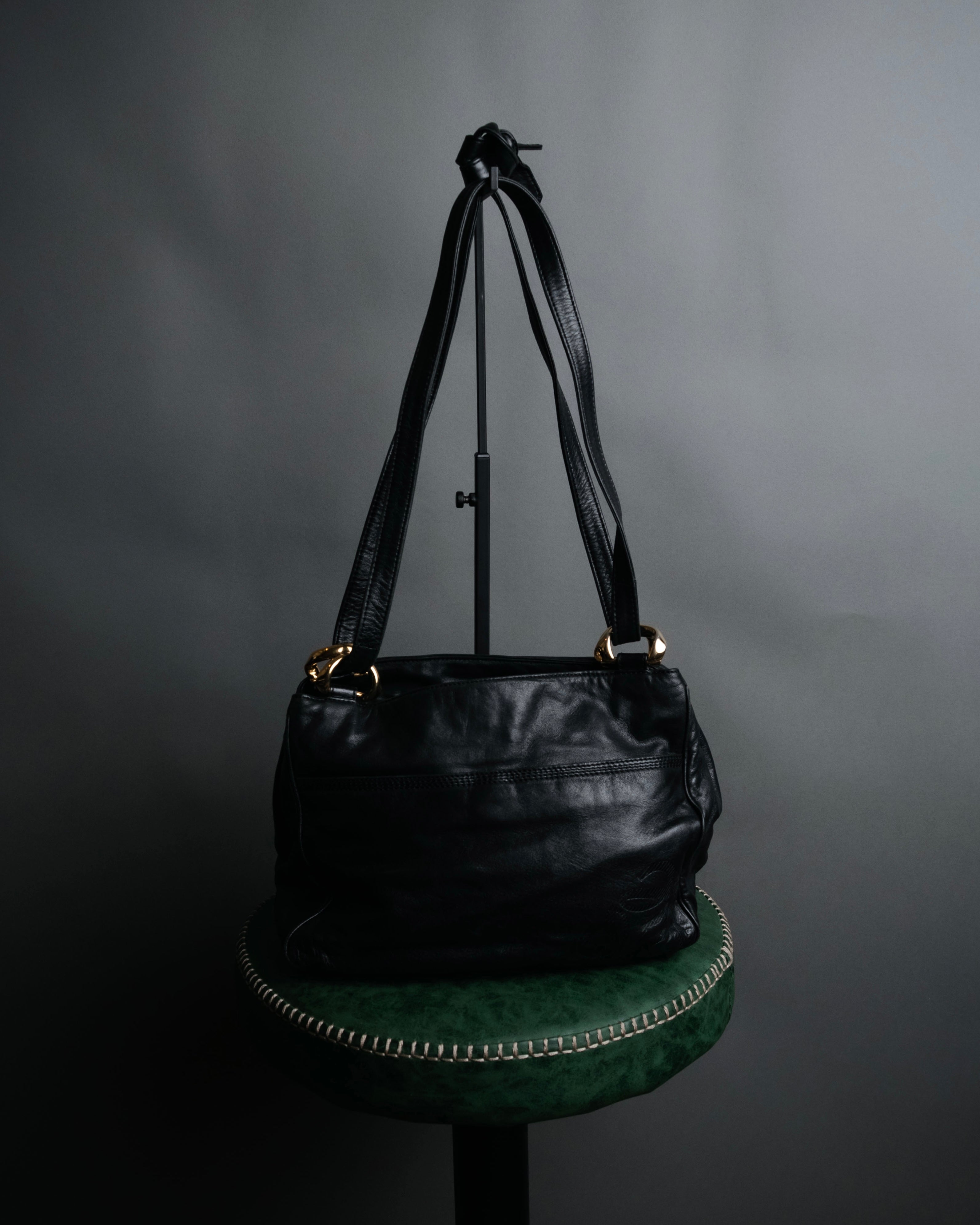 LOEWE (ロエベ) - アナグラム ナッパレザー ショルダーバッグ