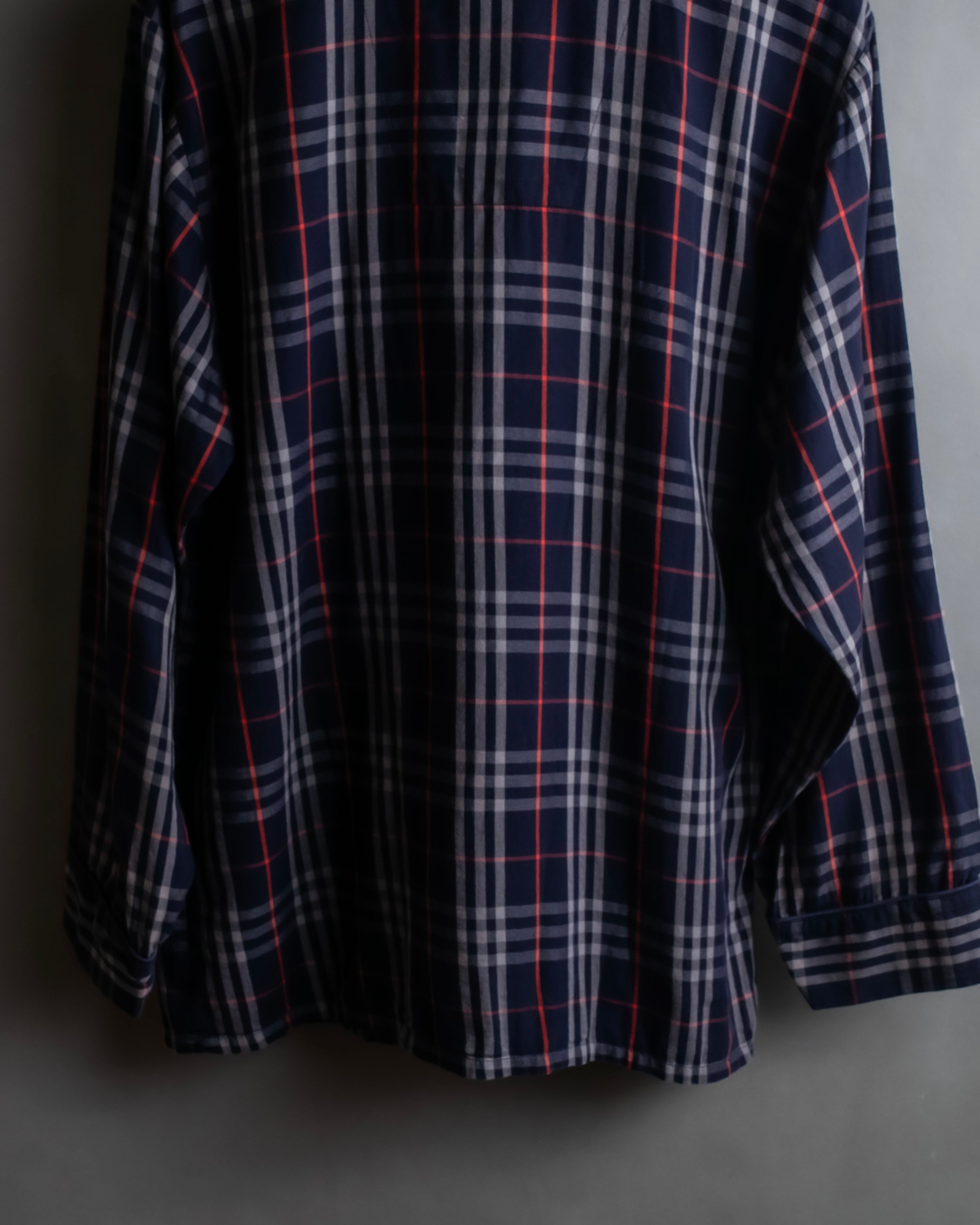 "BURBERRYS" Navy check pattern relaxing pajama shirt