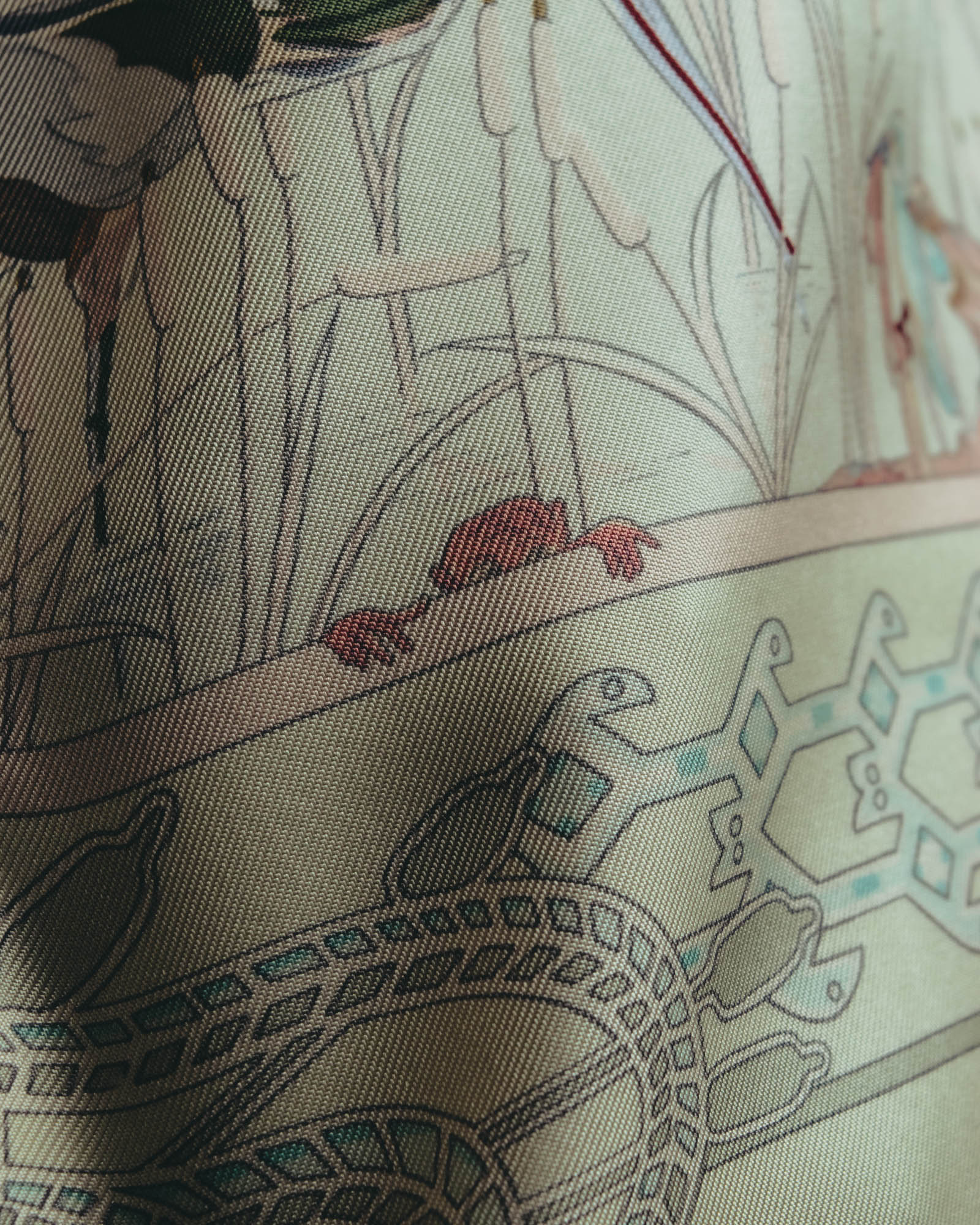 "Hermès" 00's Pastel bird print silk scarf