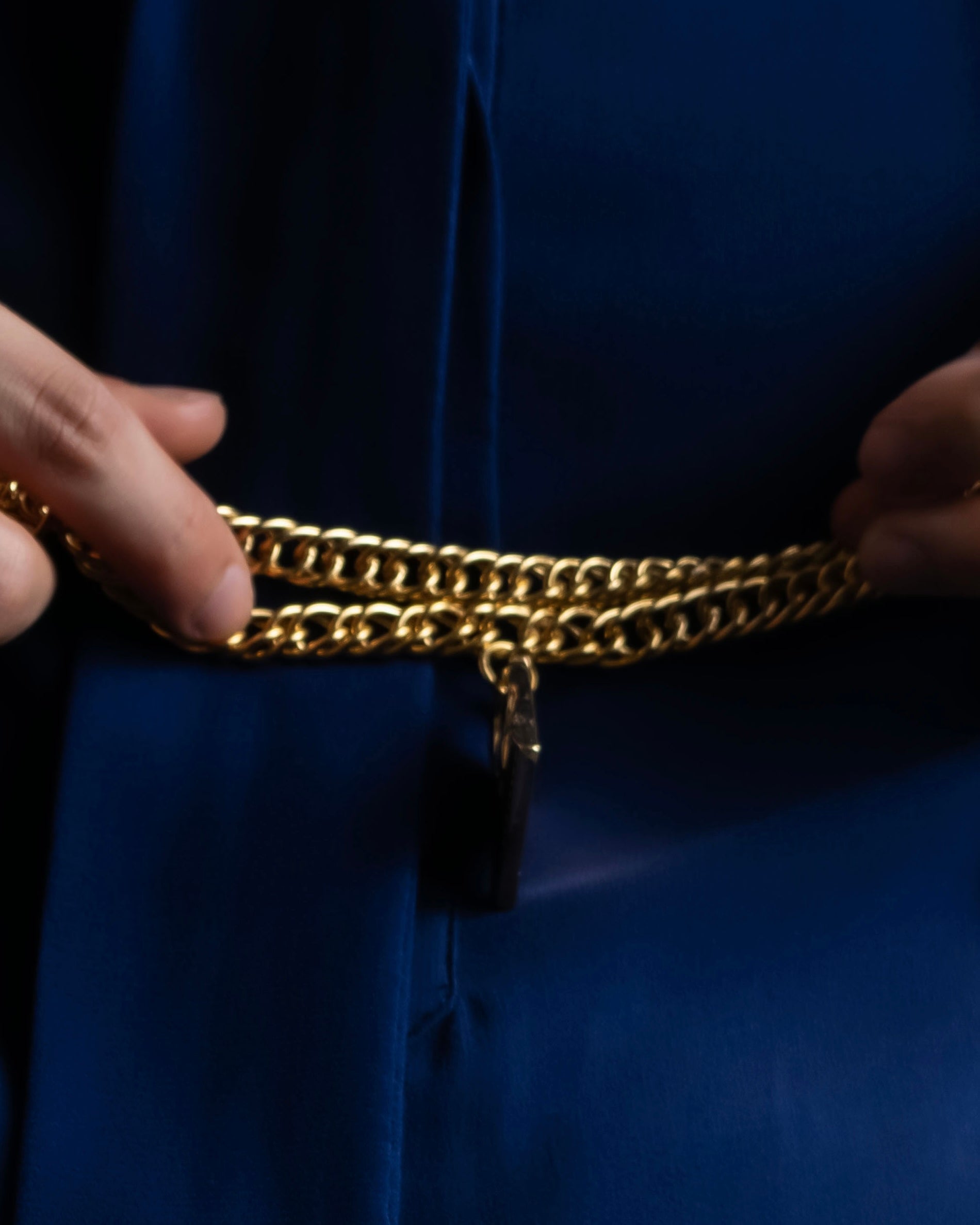 "Karl Lagerfeld" Bag charm mantel chain bracelet