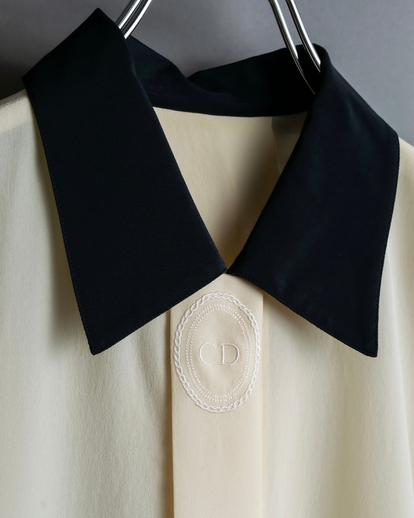 "Christian Dior" 100% silk emblem engraved cleric shirt