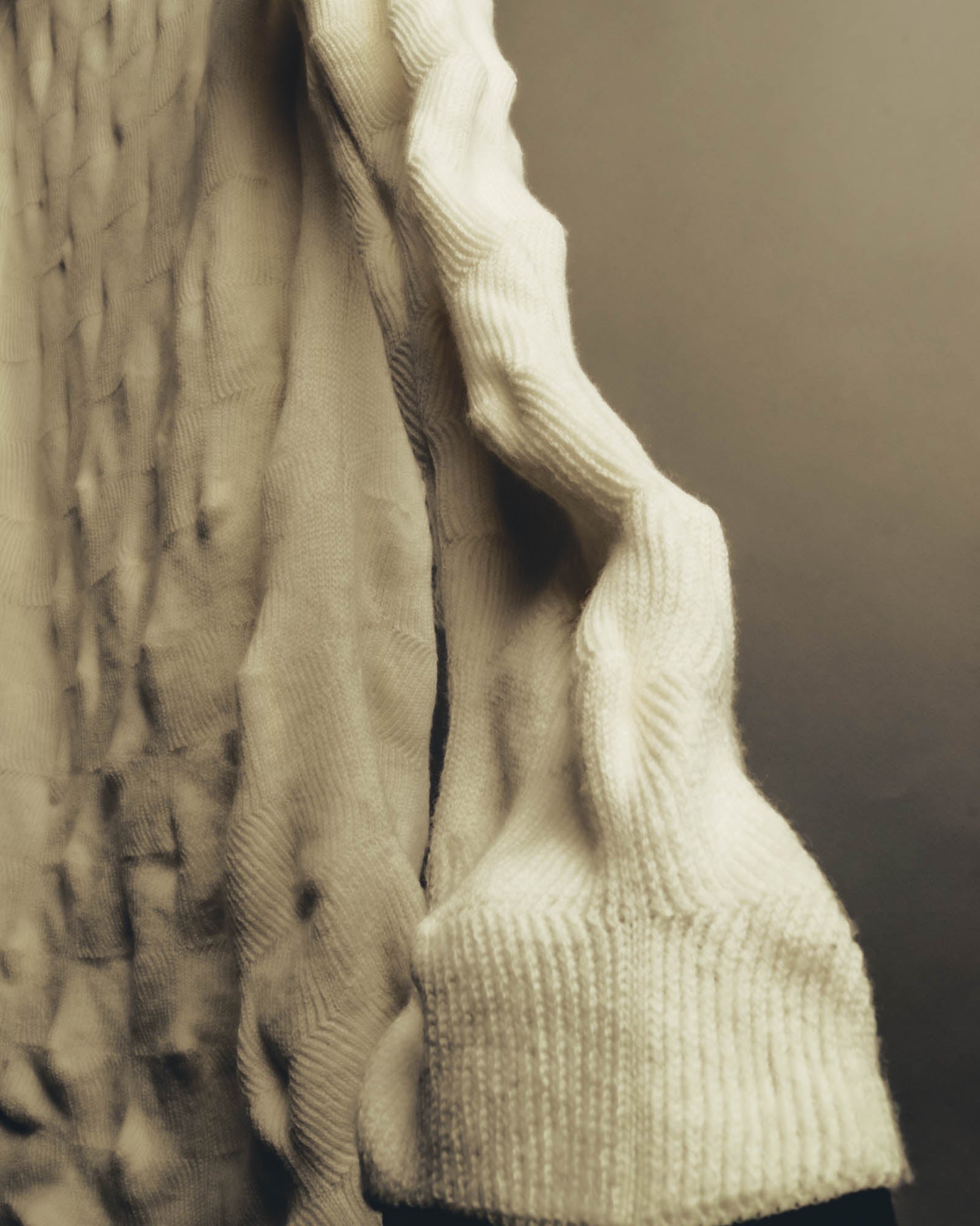 "Alexander McQueen" 90's-00's Sculptural ribbed turtleneck wool knit sweater