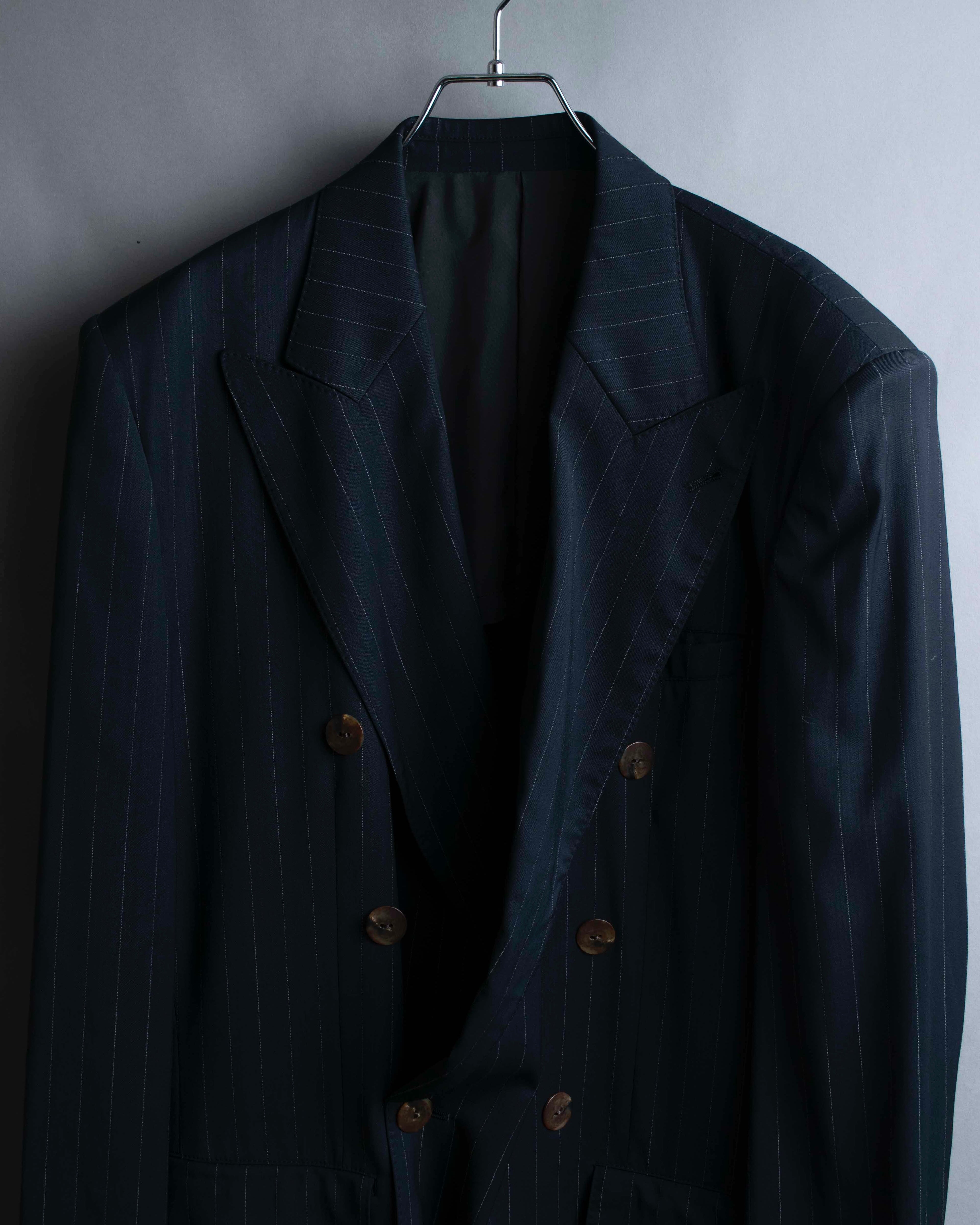 "JEAN PAUL GAULTIER HOMME"
Oversized shadow stripe set up