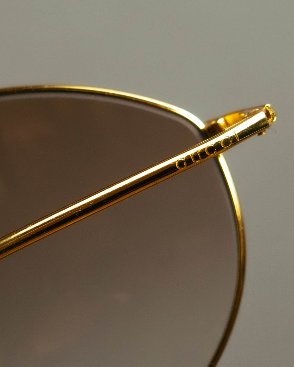 "GUCCI" Classic gold metal aviator sunglasses