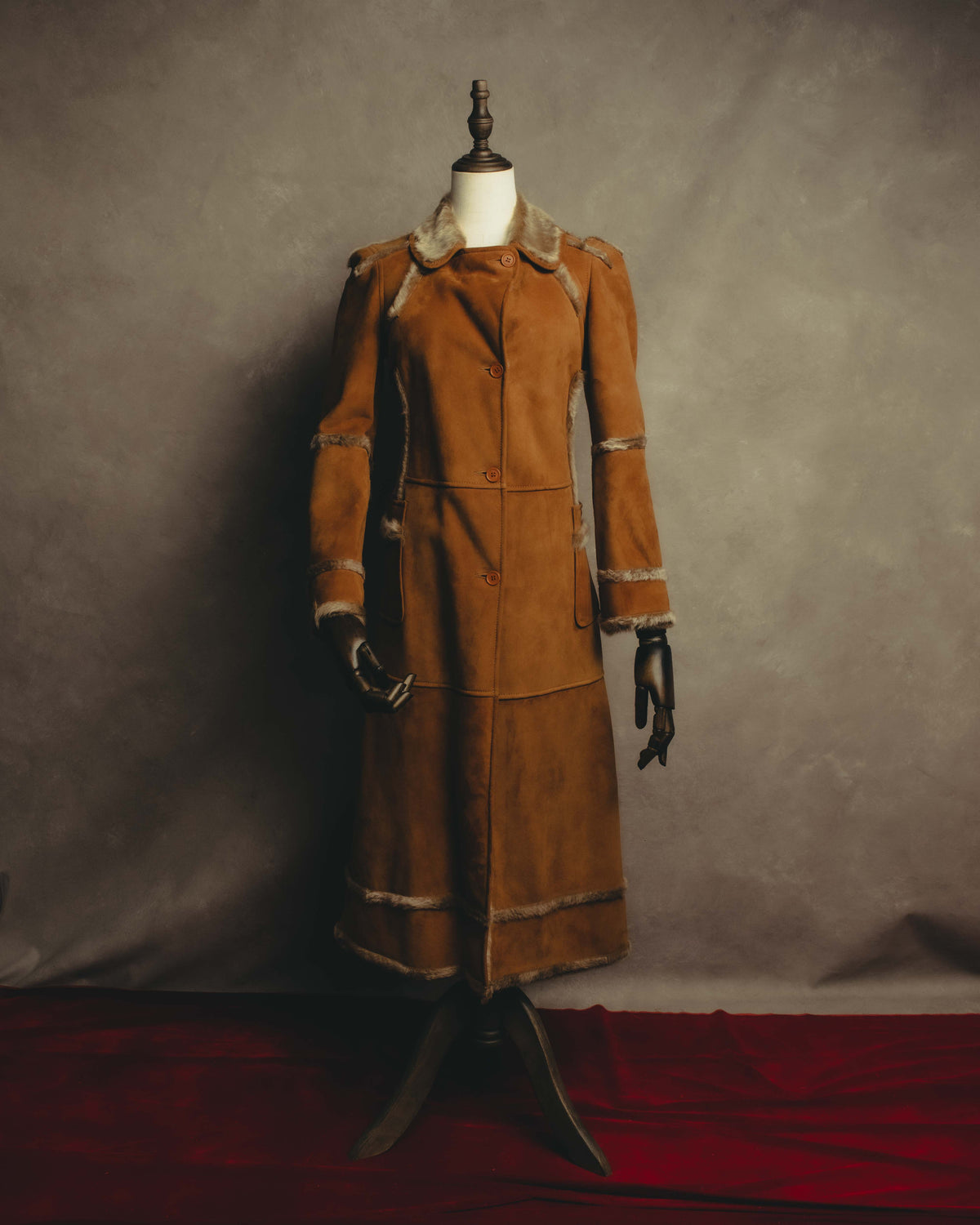 “DKNY” 90’s-00’s Italian shearling paneled long coat