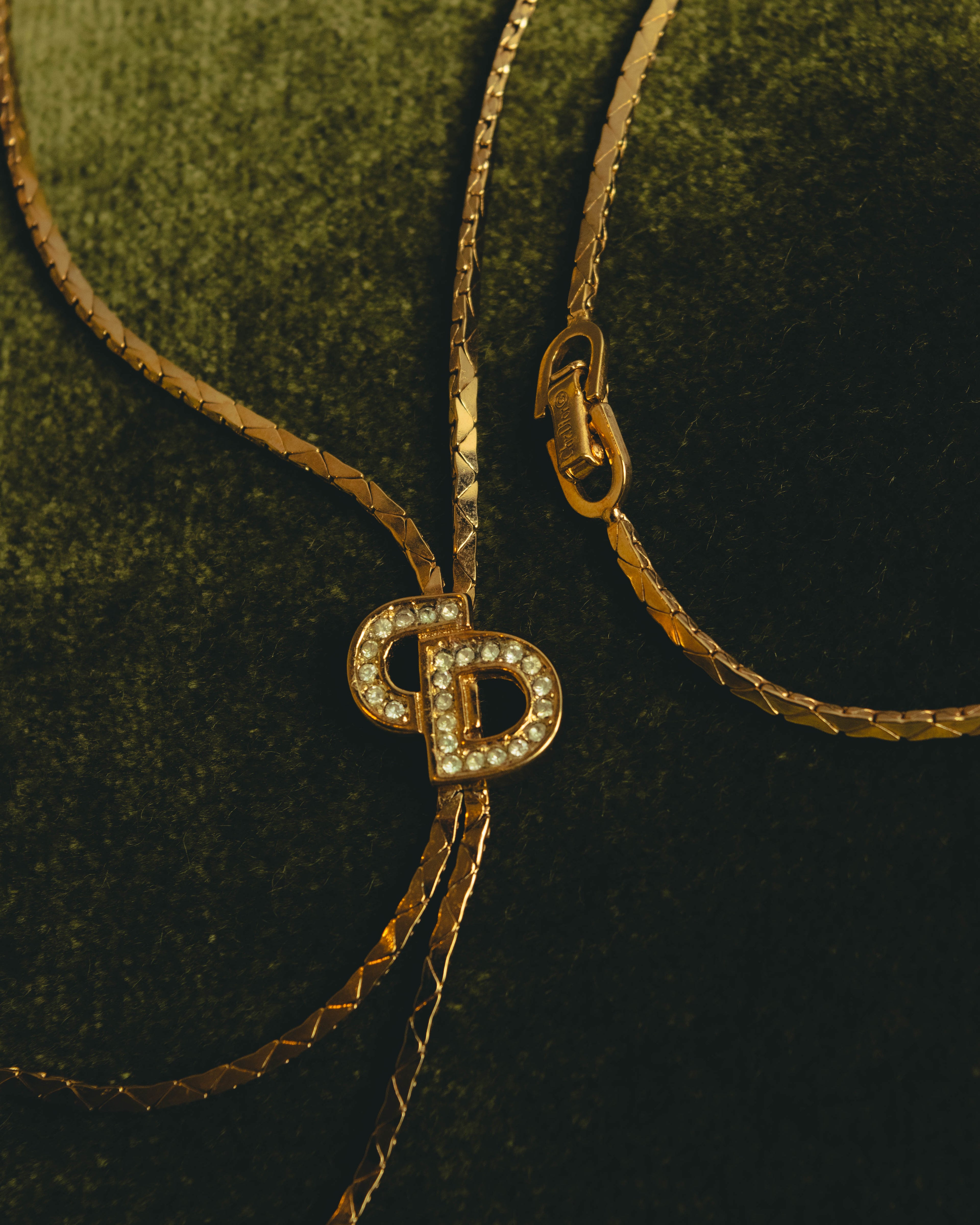 "Christian Dior" 80's-90's Gold tone rhinestone cd lariat necklace