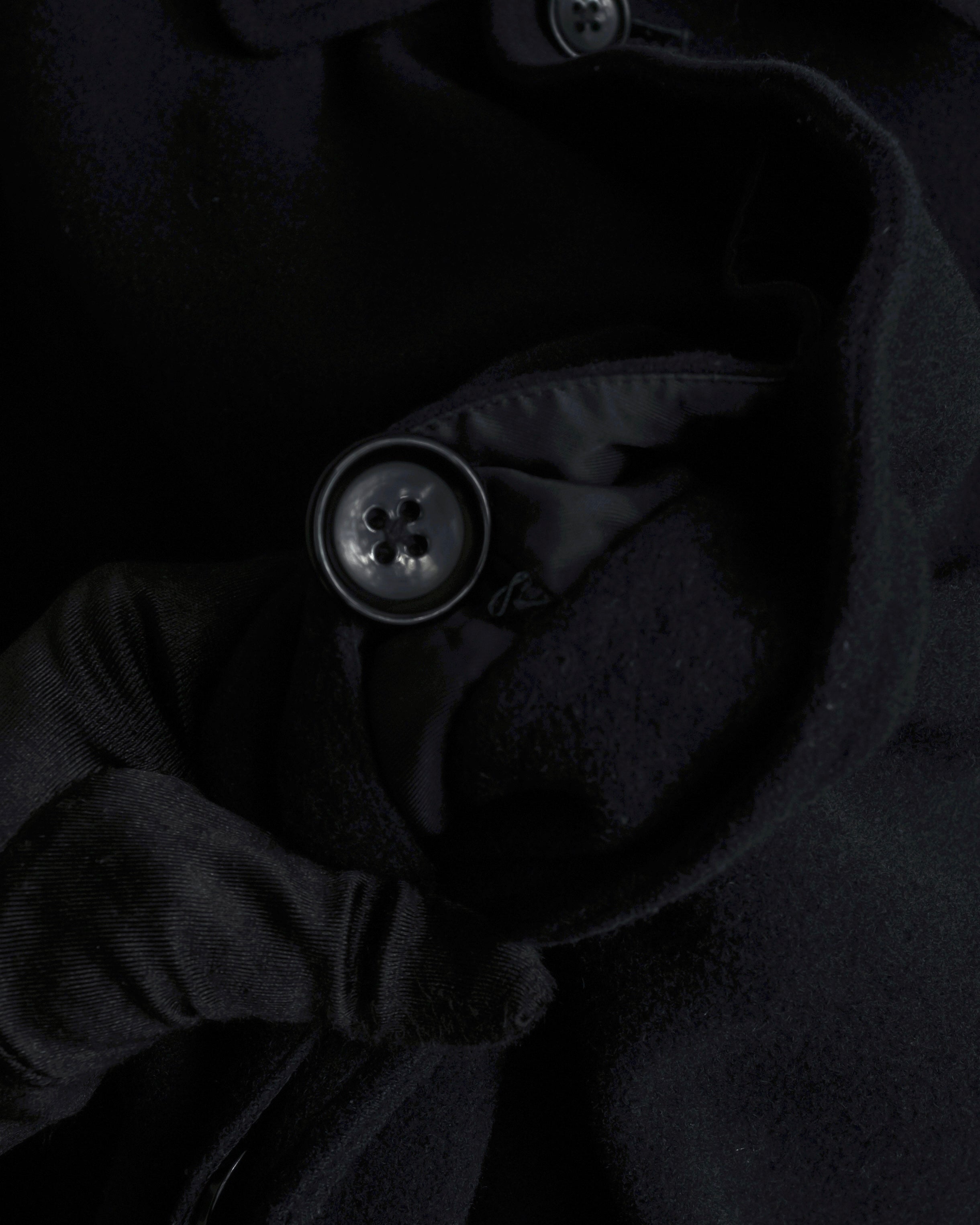 "YOHJI YAMAMOTO" Straight line stand collar coat