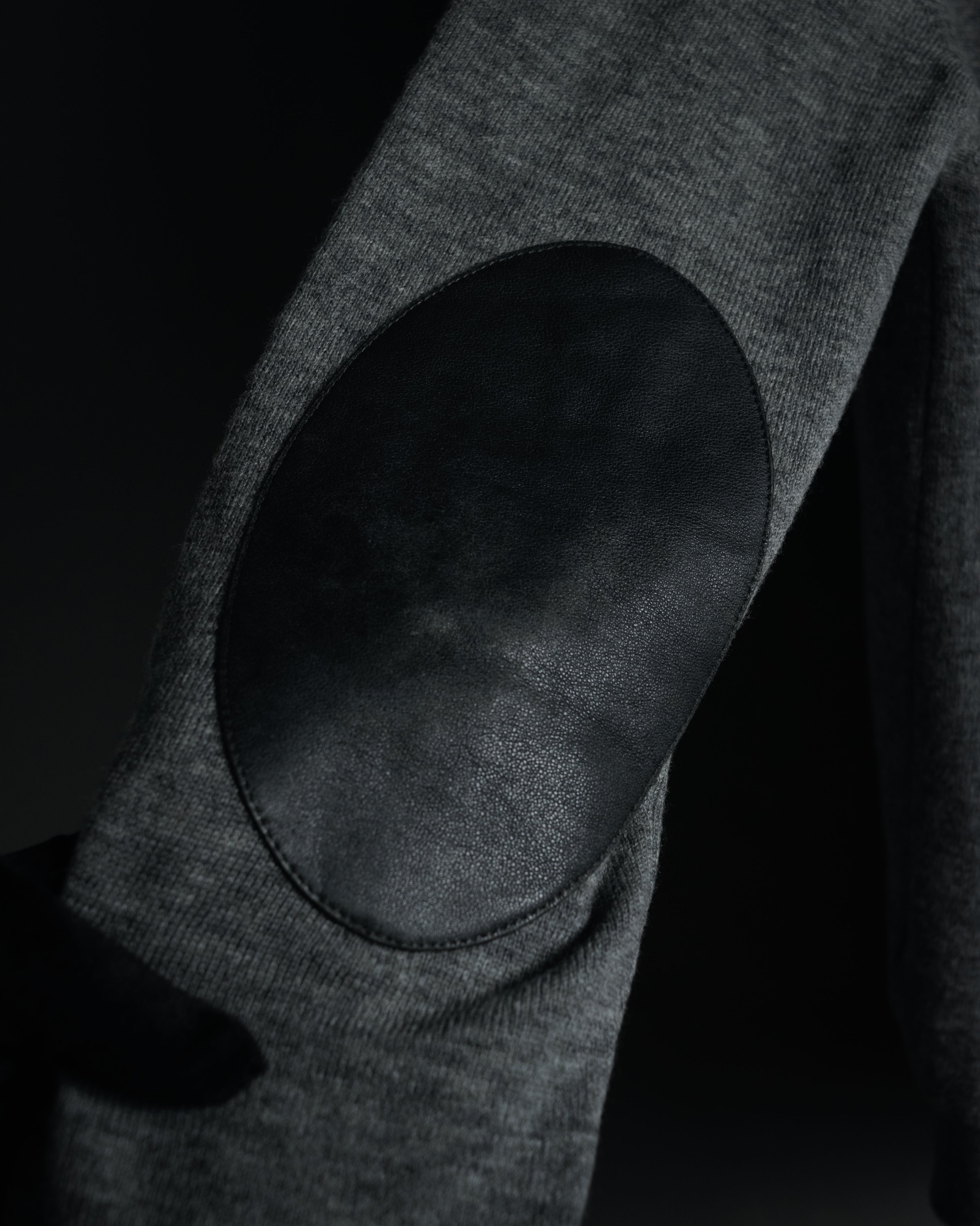 “MARTIN MARGIELA 14” 00’s Elbow patch wool cardigan