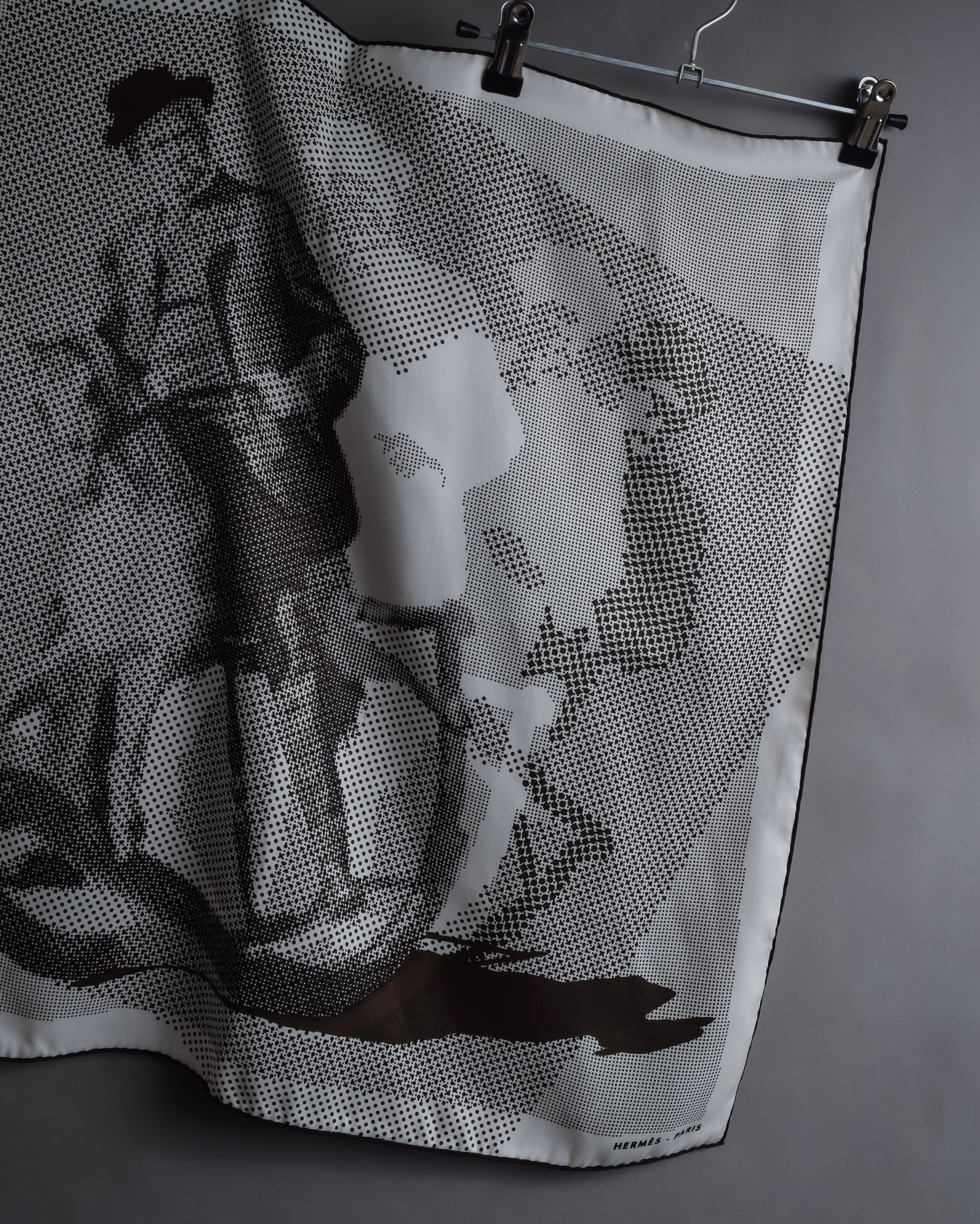 "HERMES" Silk fantaisie a cheval carré scarf 70