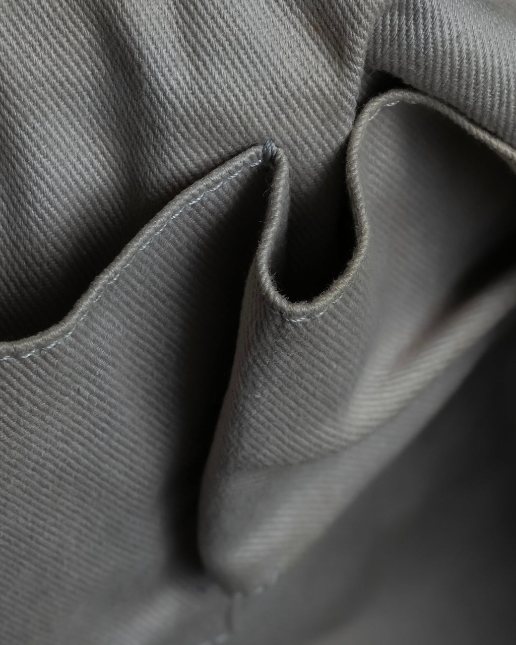 "CHANEL" Karl Lagerfeld design Matelasse chain Black shoulder bag